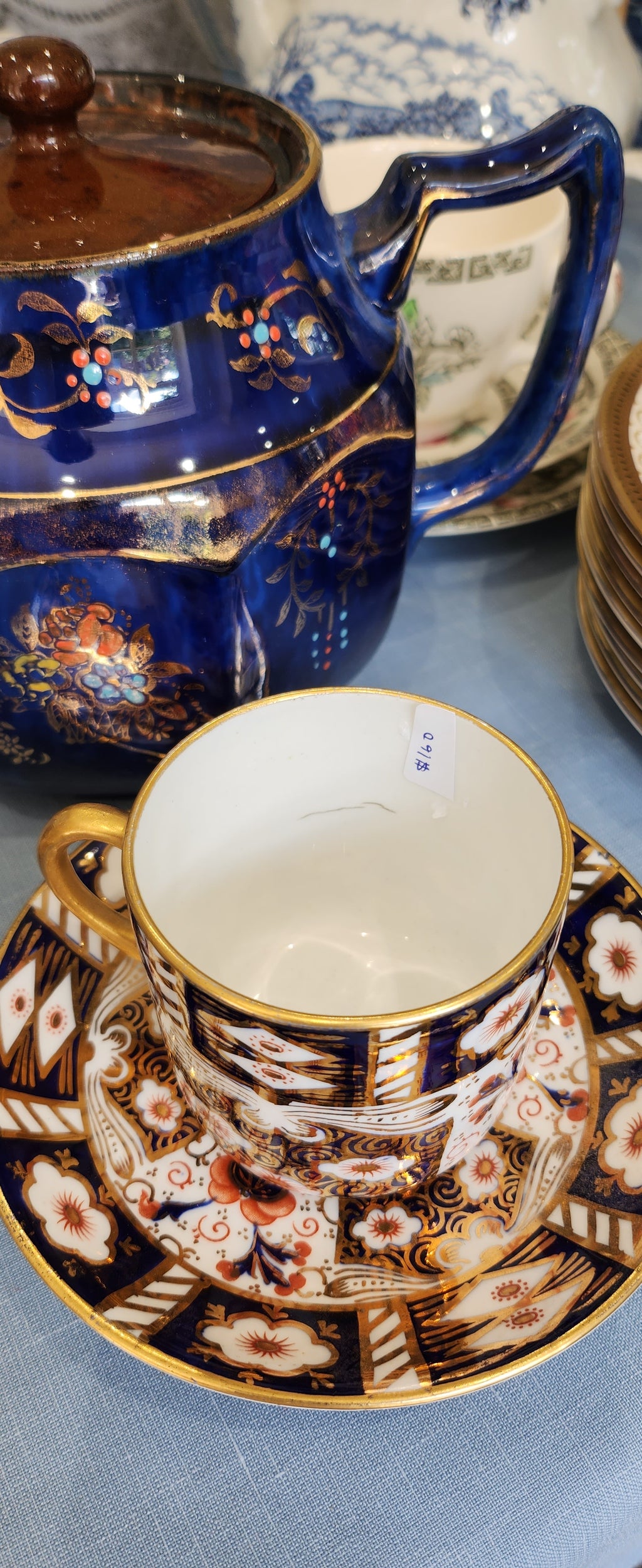 Royal Crown Staffordshire handpainted Imari tea set with 1 line crazing in the cup