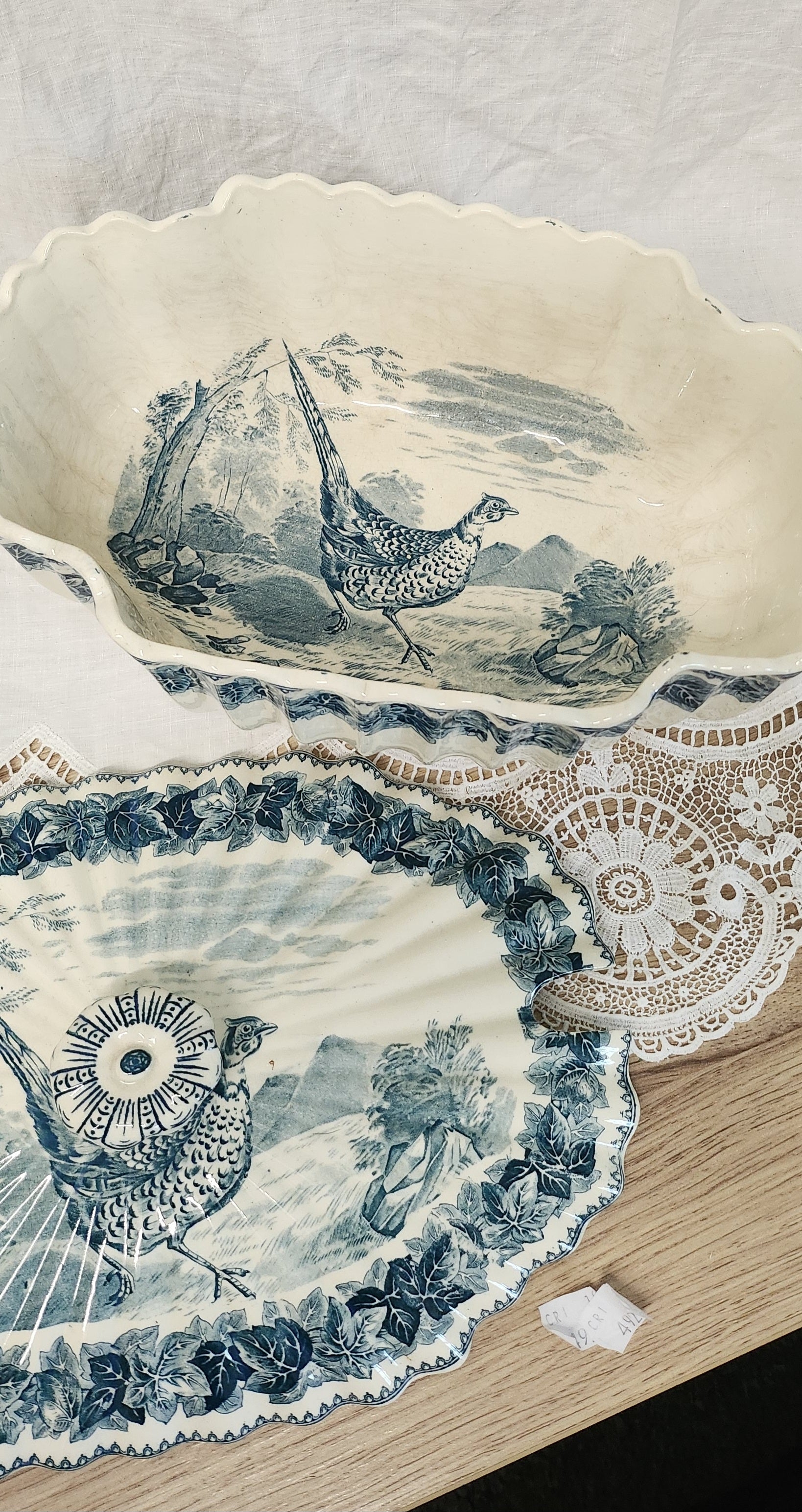 Whimsical Rare Spode Copeland wild birds series big tureen /serving dish- with defect under the lid cover