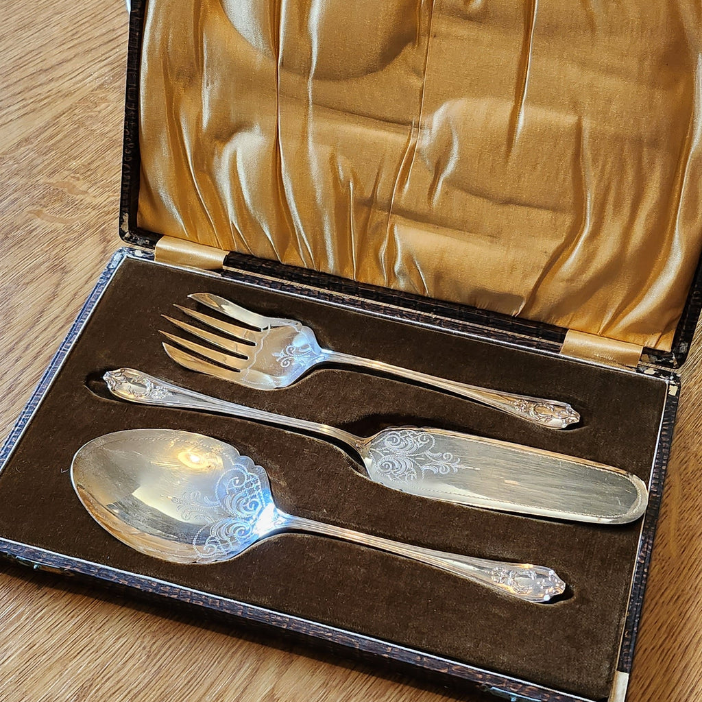 Vintage silver plated cake , salad serving cutlery
