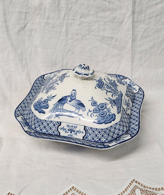 Wood and son blue and white tureen 1891 -1920