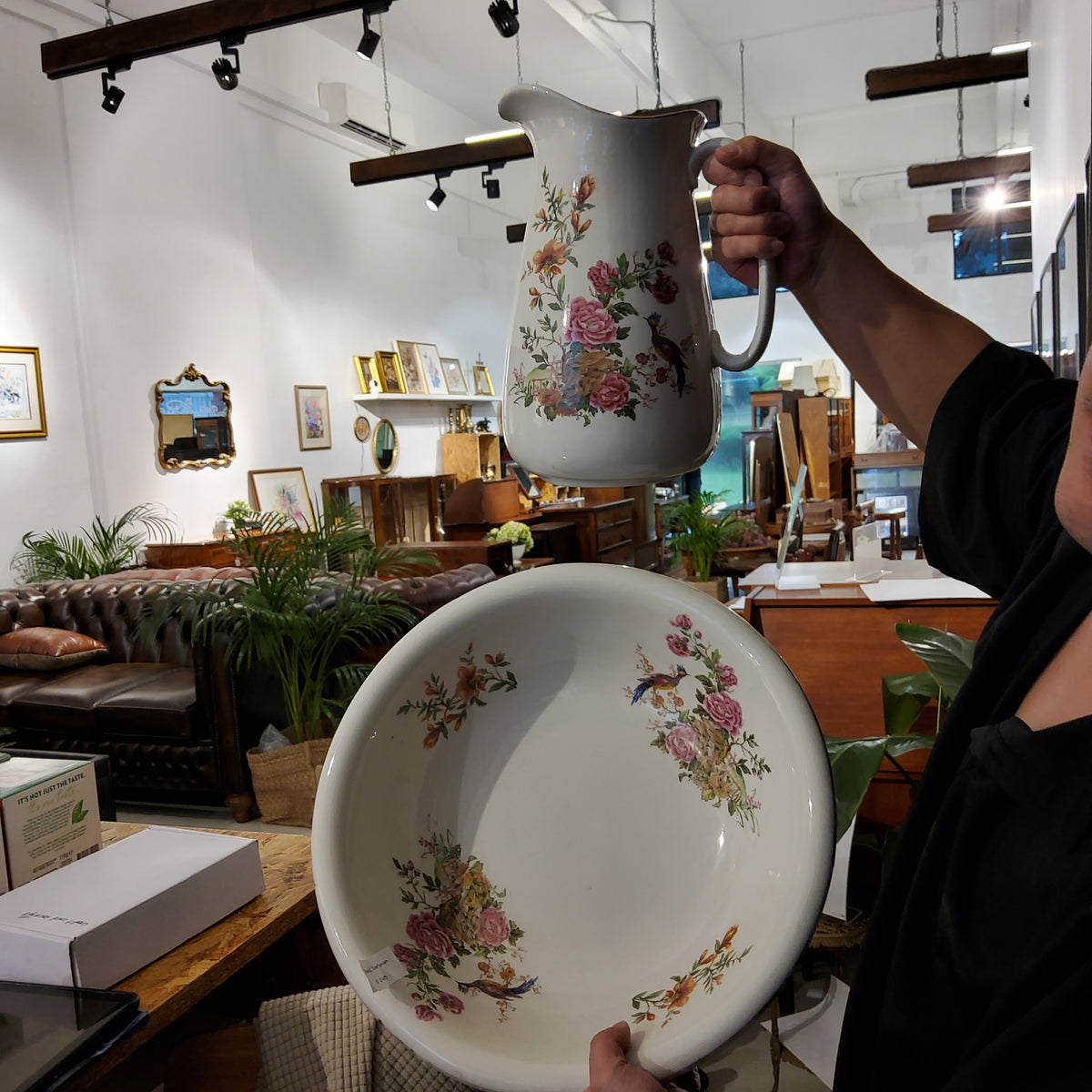 Empire Work water jug and bowl