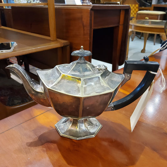 Antique silver plated Aladin Teapot