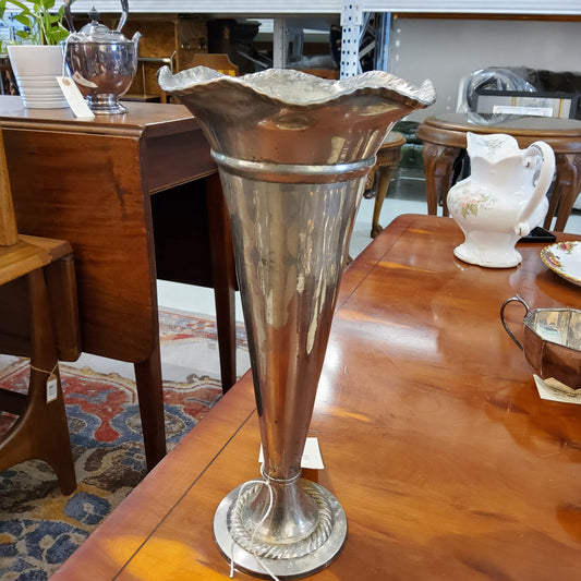 Vintage silver plated flower pot