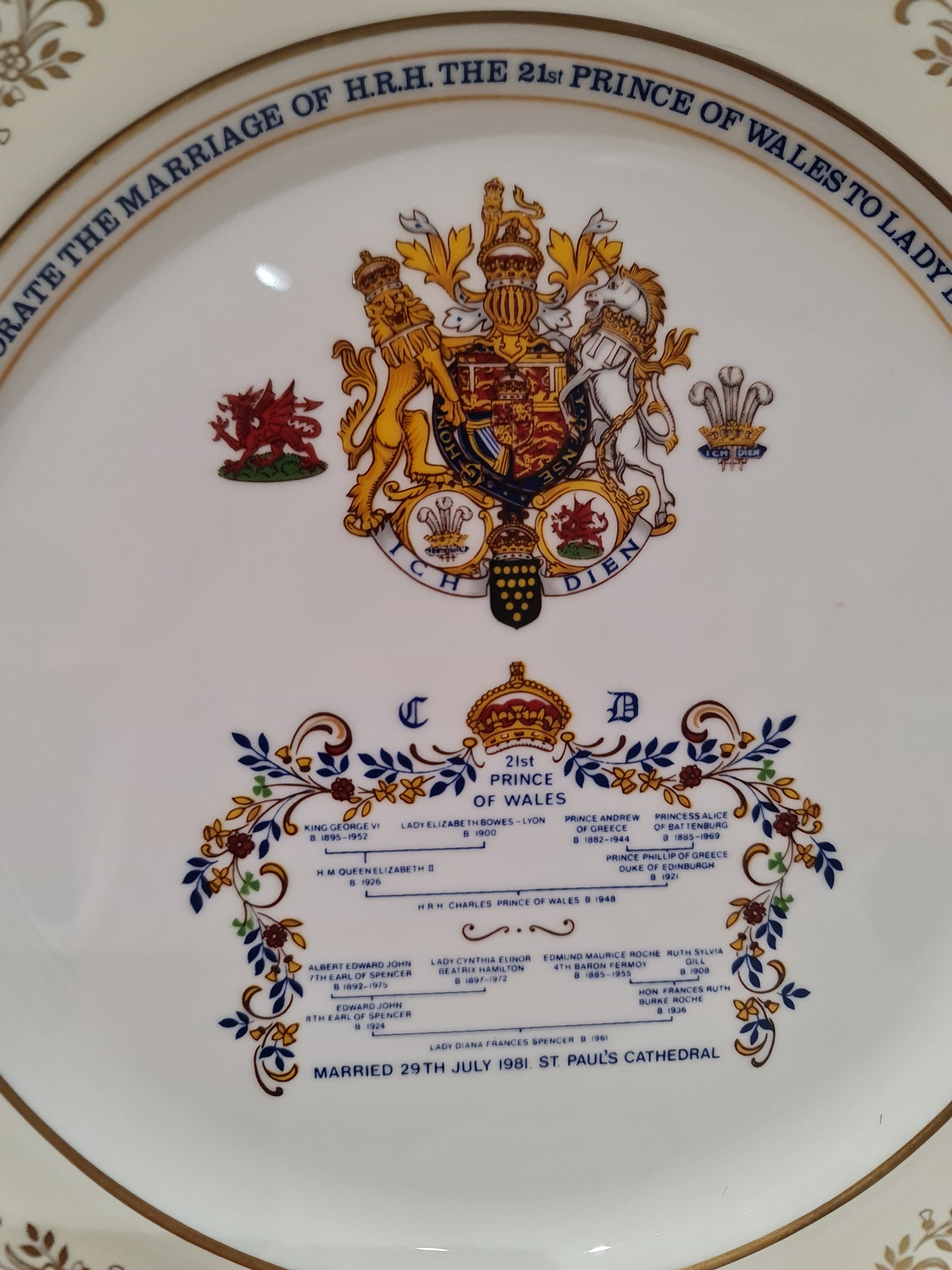 Vintage Aynsley Commemorate Plate of the Marriage of Lady Diana & Prince Charles.