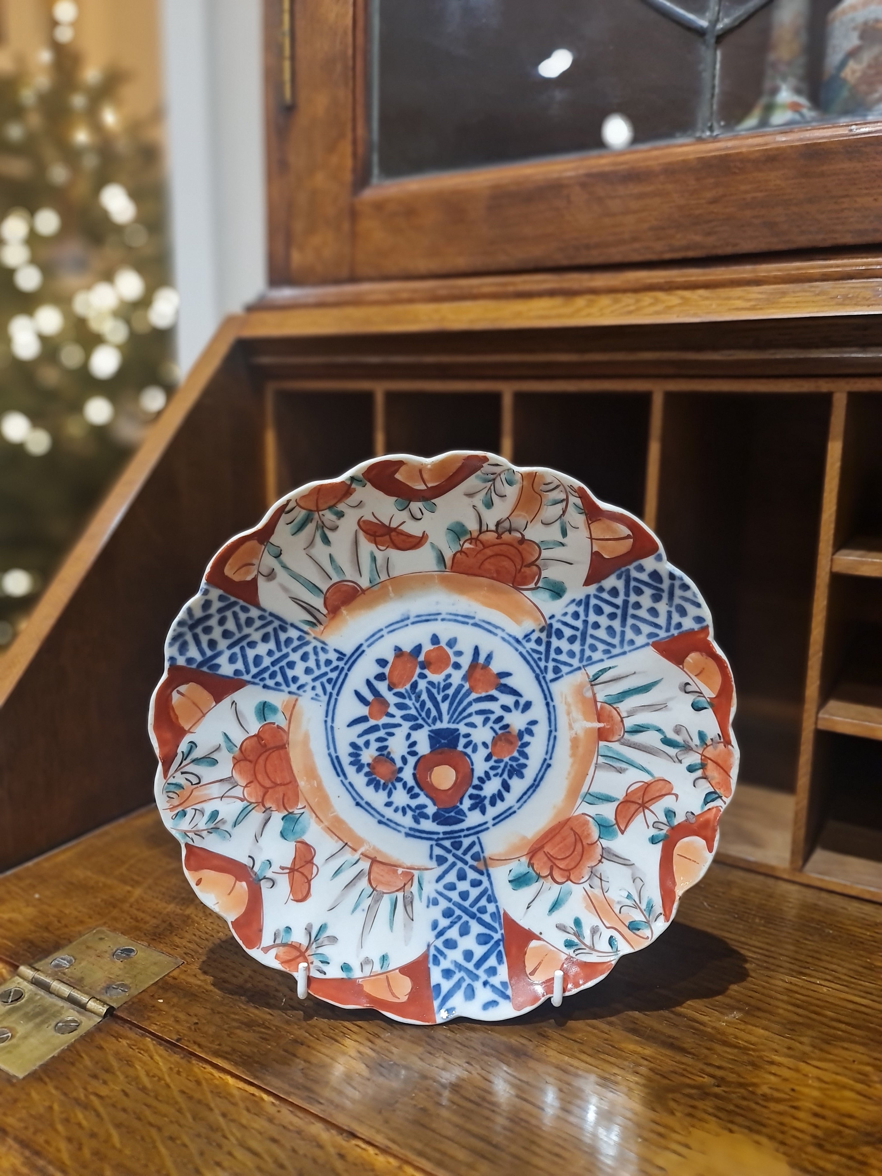 Japanese Imari plates, dishes and plaques