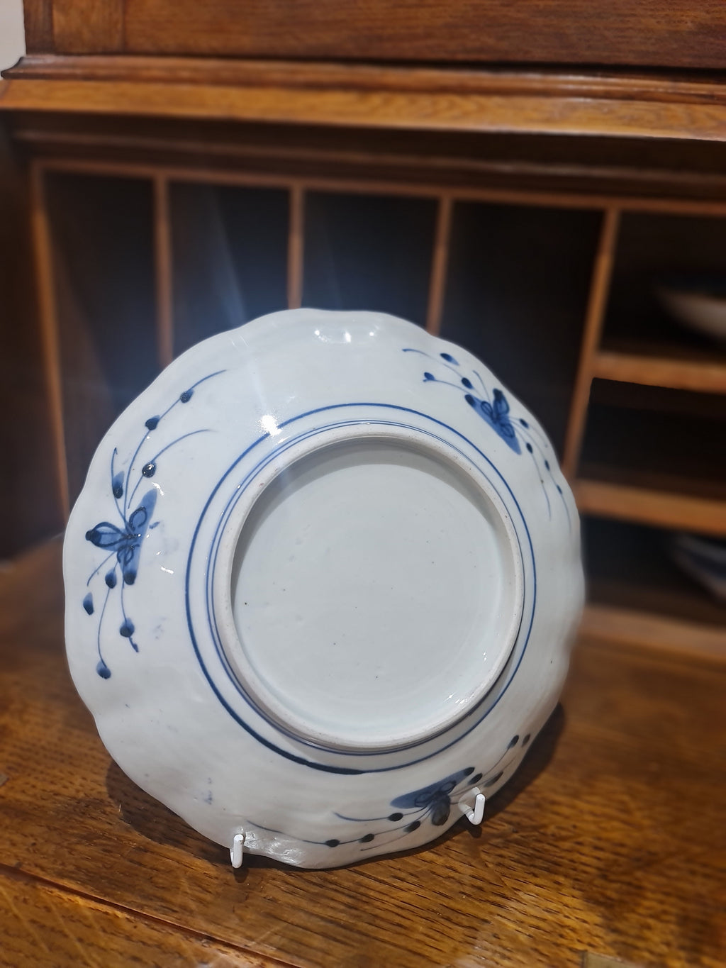 Japanese Imari plates, dishes and plaques
