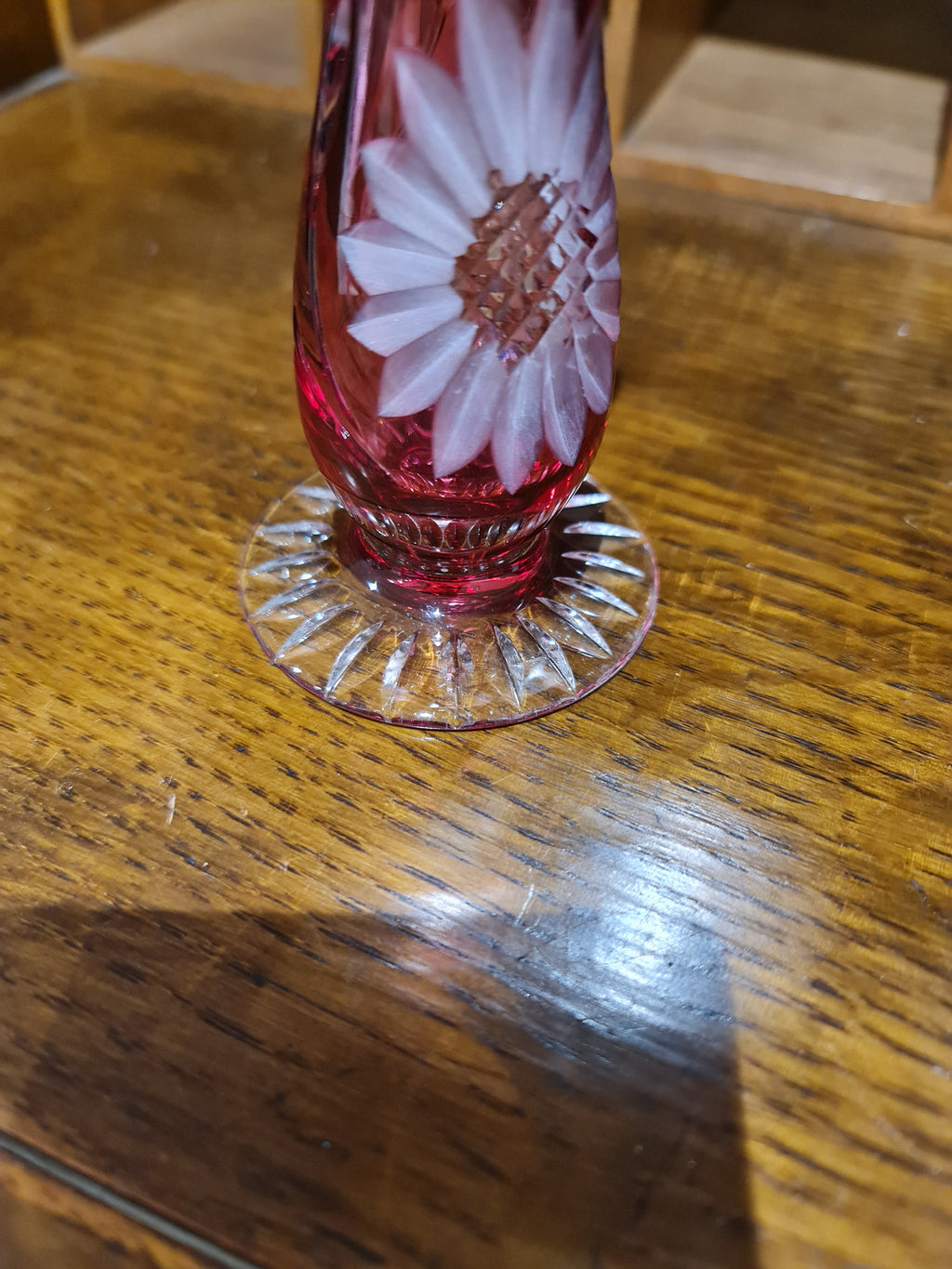 Lovely Bohemia Crystal Floral Etched Pink Cranberry Glass Flower Bud Vase 16 cm