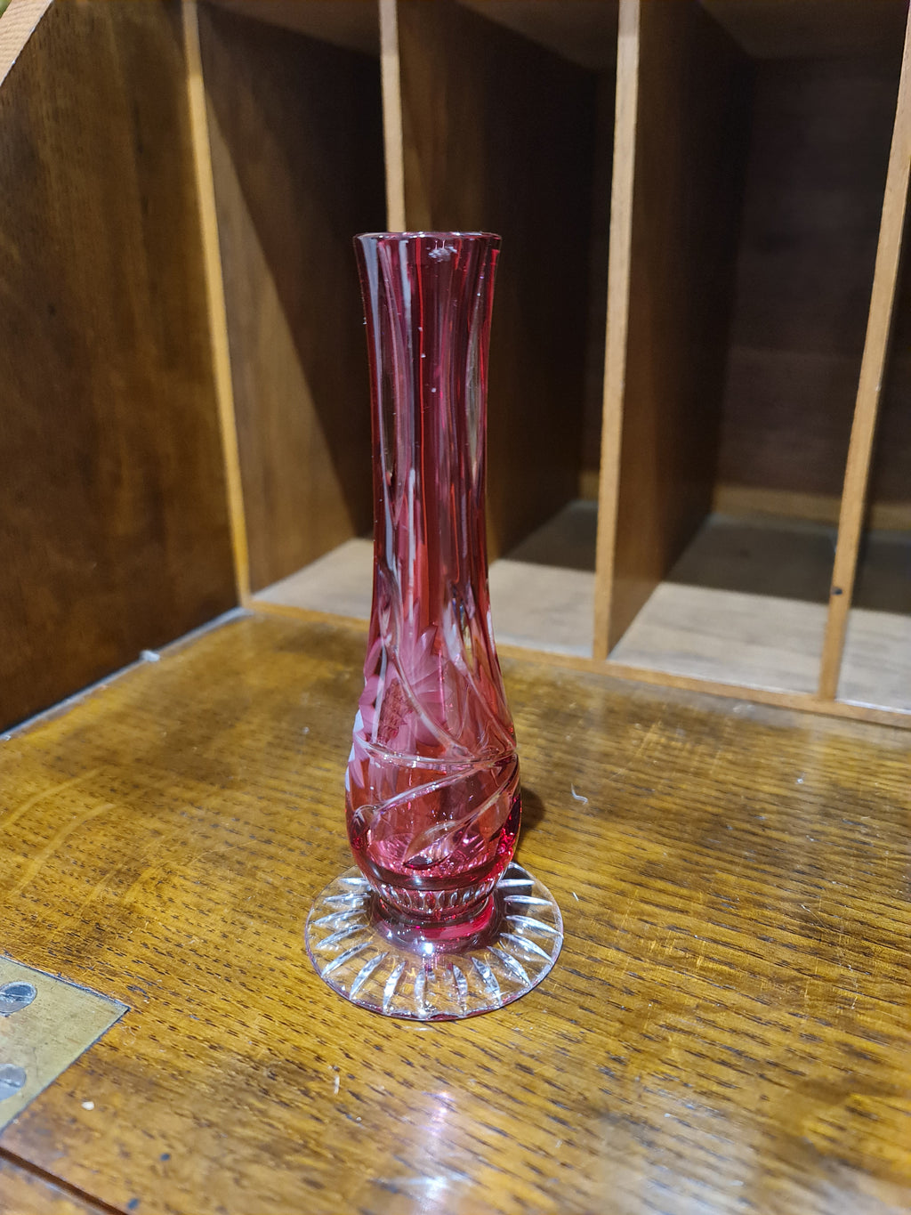 Lovely Bohemia Crystal Floral Etched Pink Cranberry Glass Flower Bud Vase 16 cm