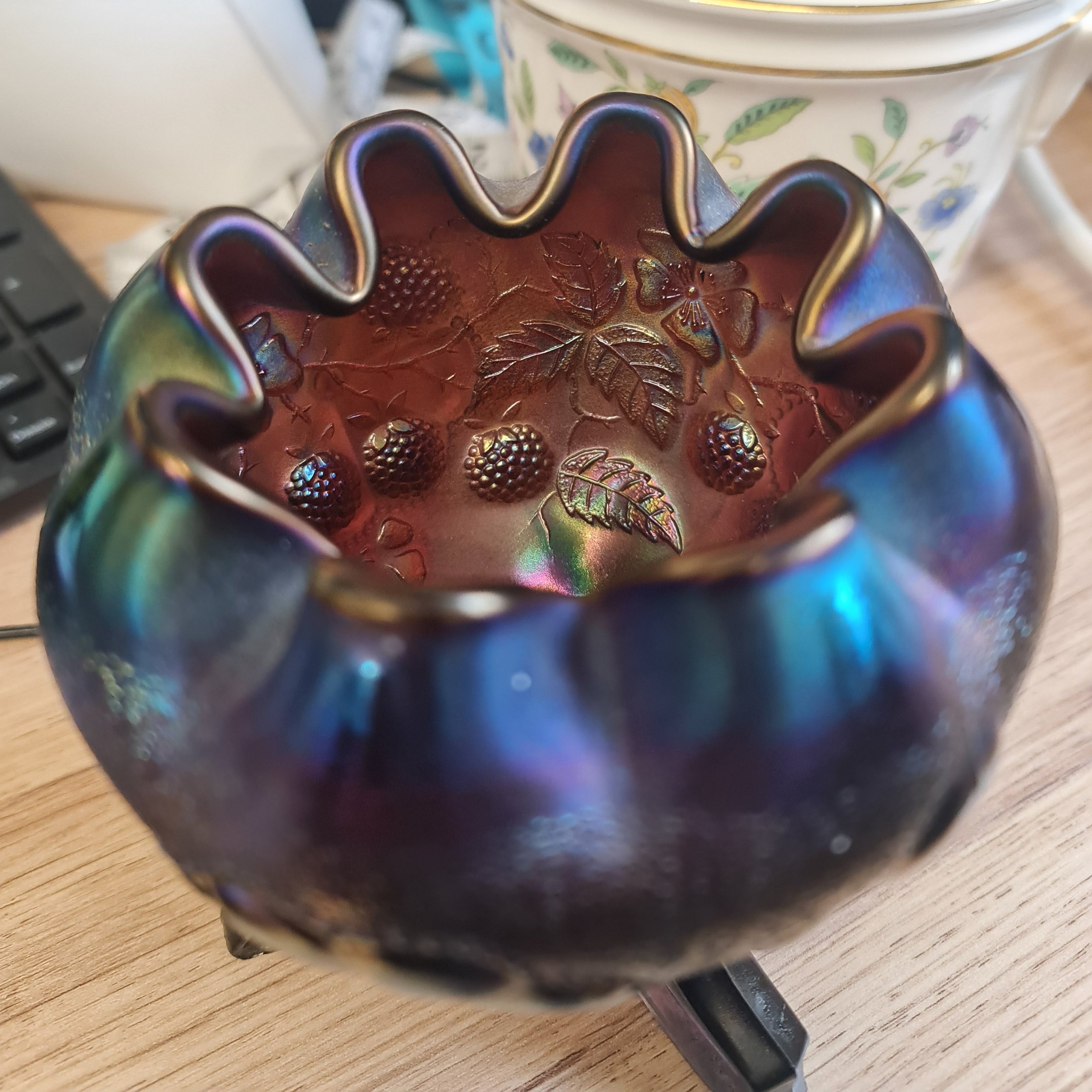 Northwood 'Daisy and Plume' Amethyst Carnival Glass 3 Footed Rose Bowl