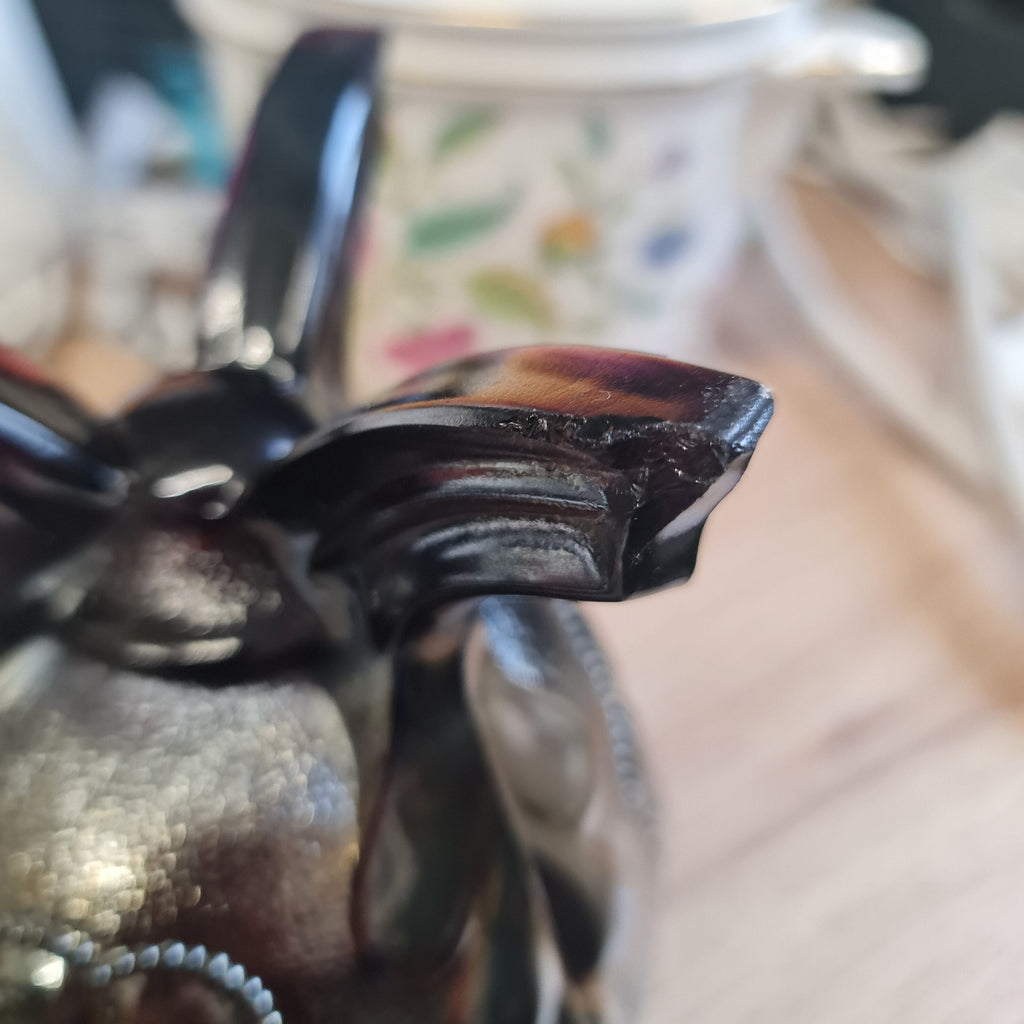 Northwood 'Daisy and Plume' Amethyst Carnival Glass 3 Footed Rose Bowl