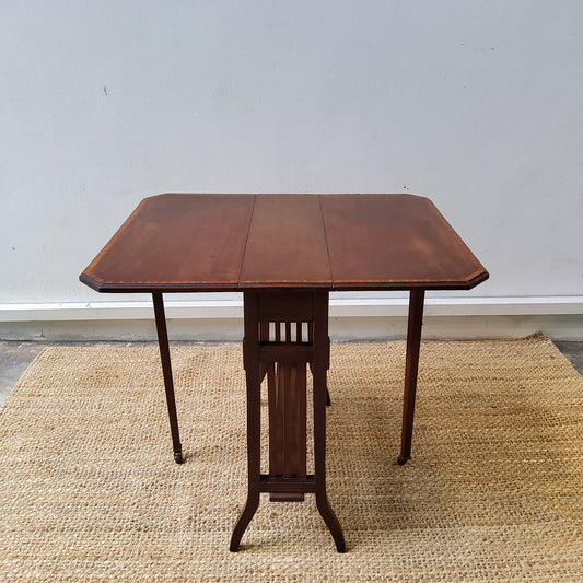 Early 20th Century mahogany Sutherland table