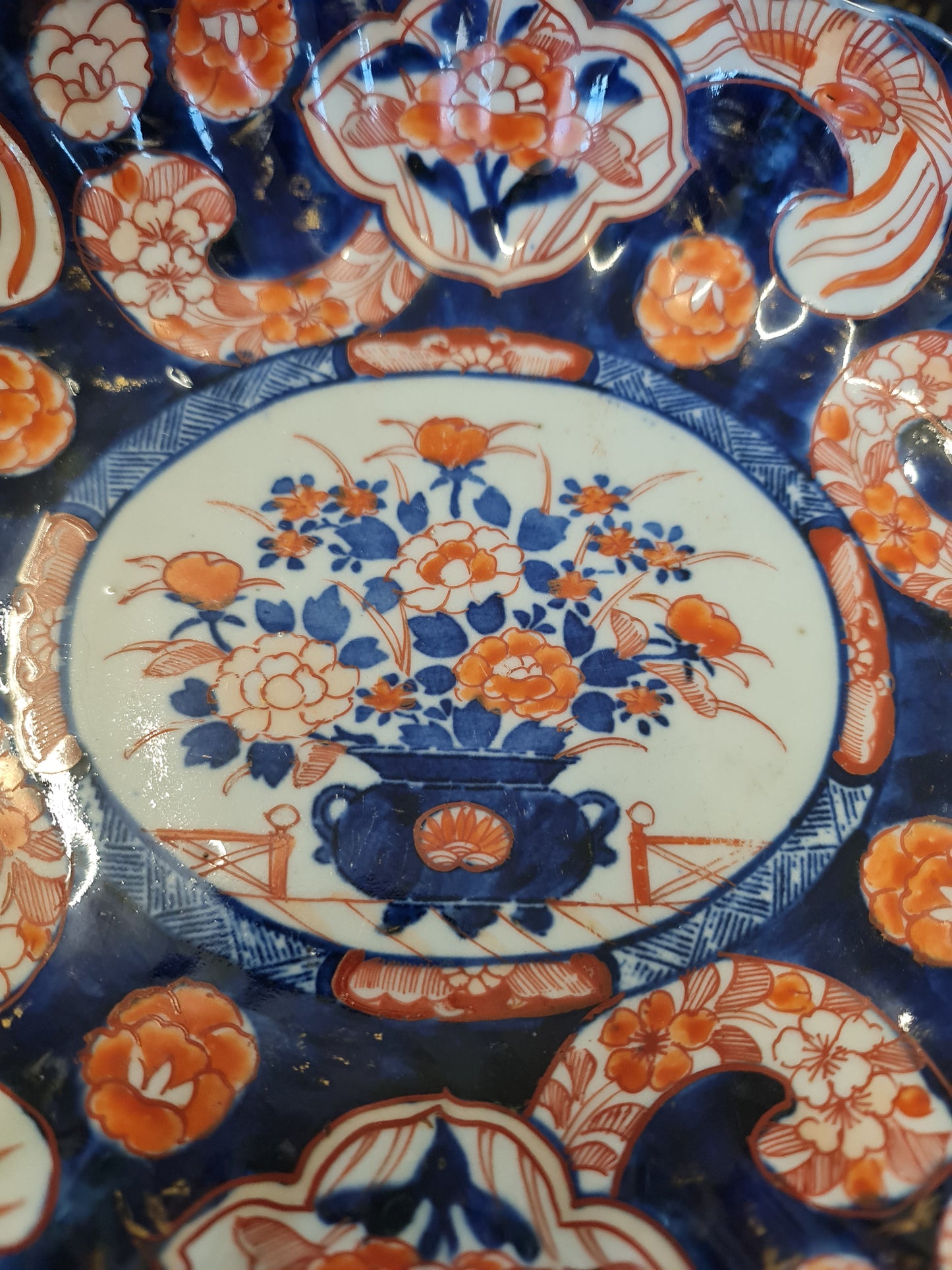 Edo period handpainted imari bowl