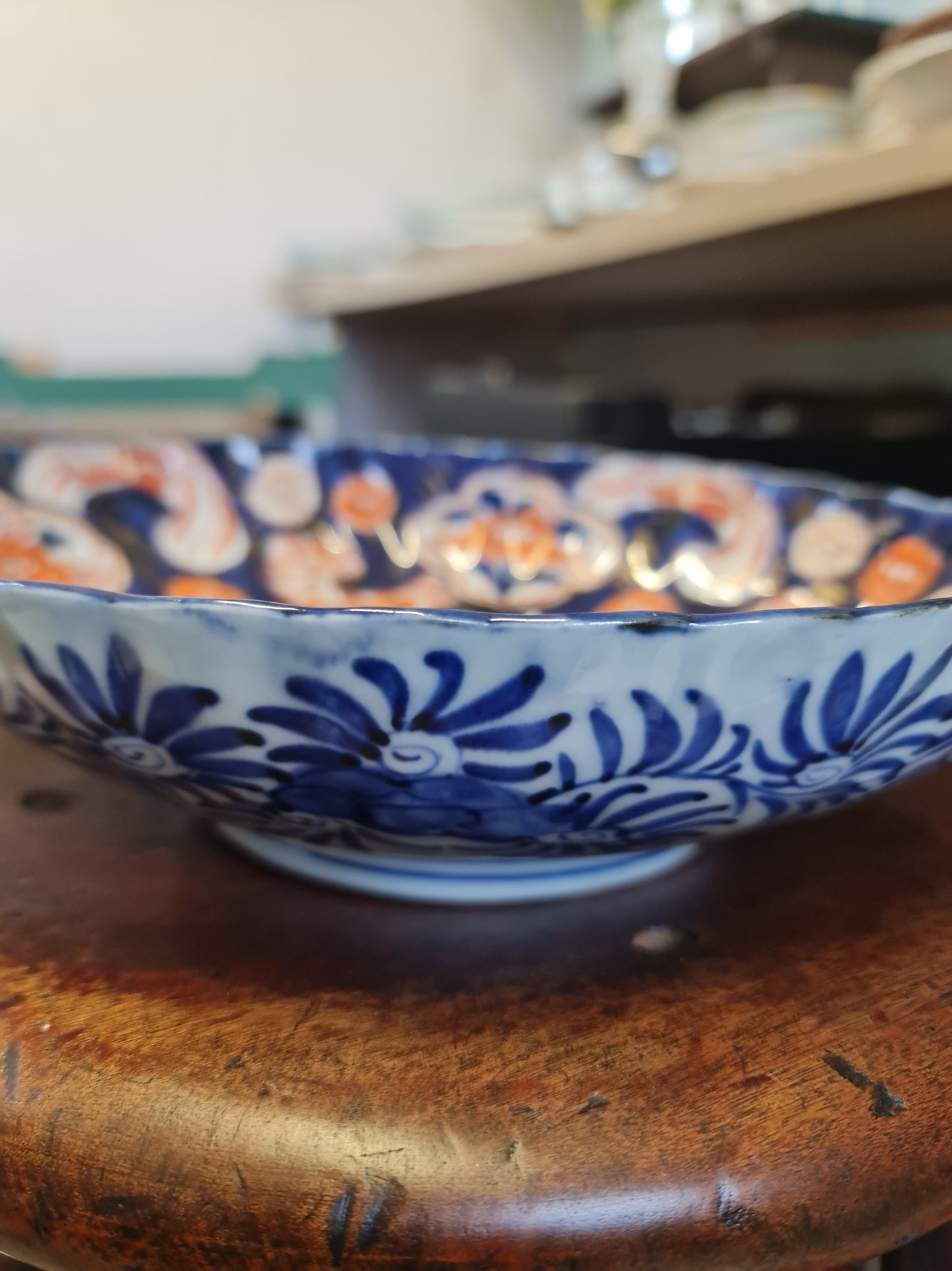 Edo period handpainted imari bowl