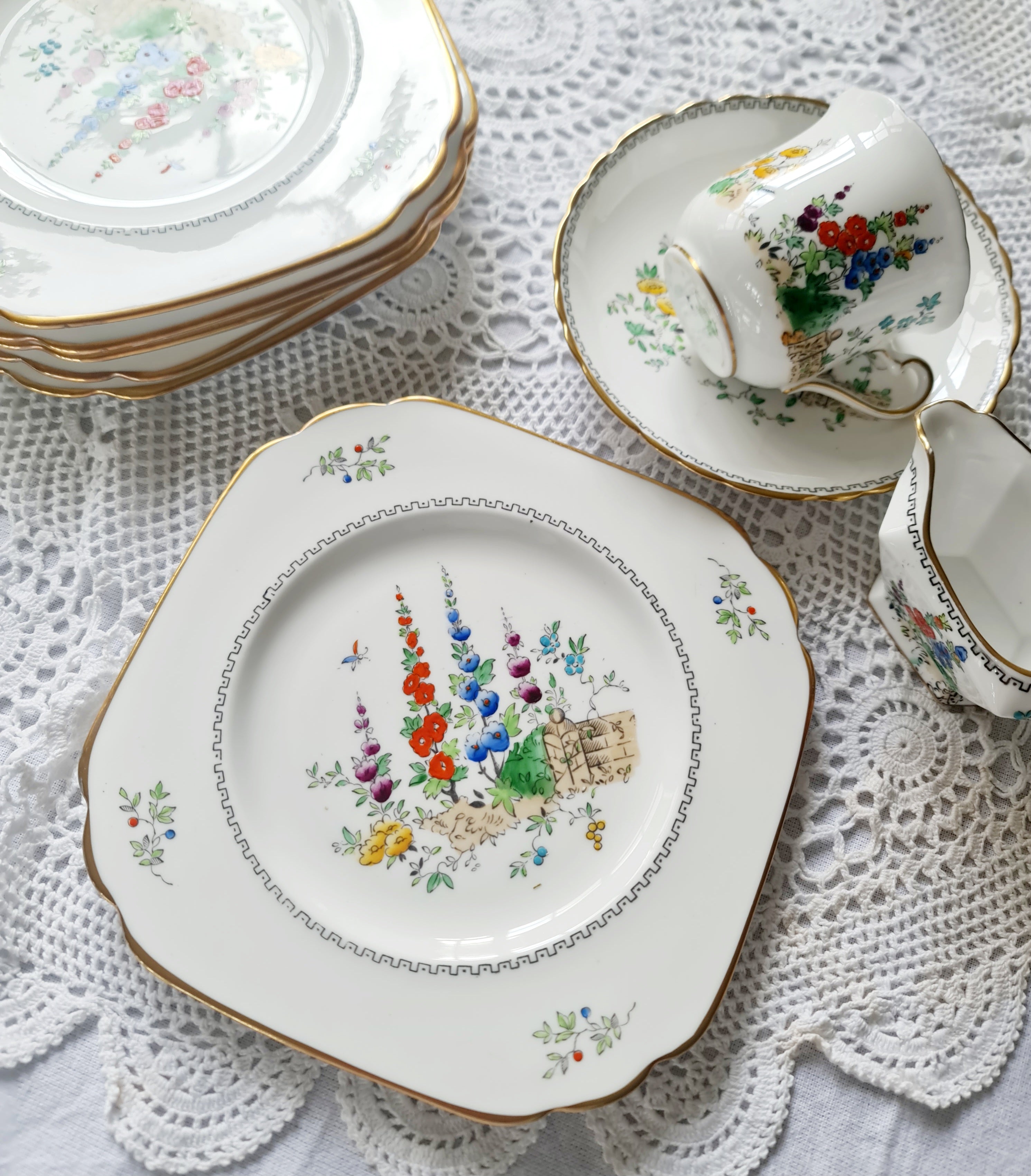 1900 Crown Tuscan handpainted Square plate -19 cm