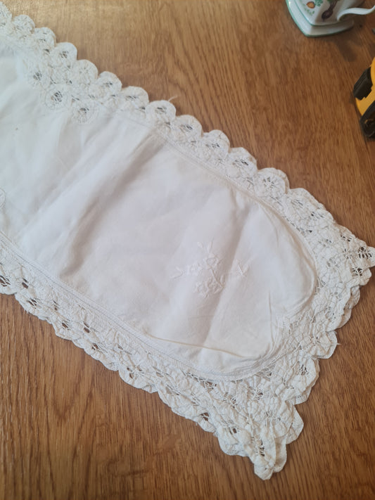 Lovely vintage Lace table runner