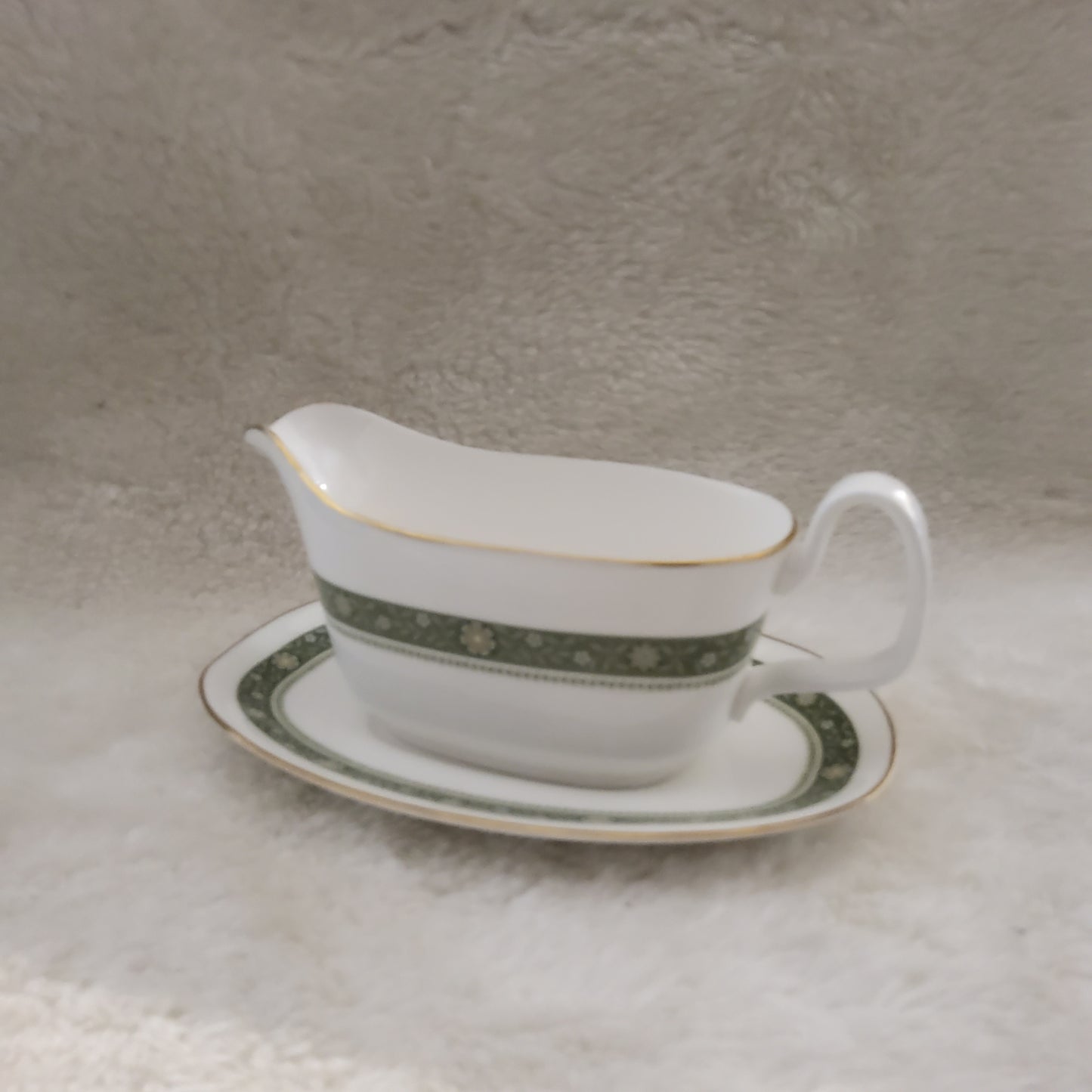 Royal Dulton rondelay creamer and plate