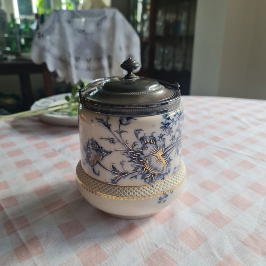 ANTIQUE W & R STOKE ON TRENT CARLTON WARE POPPY BLUE & WHITE BISCUIT BARREL 1890