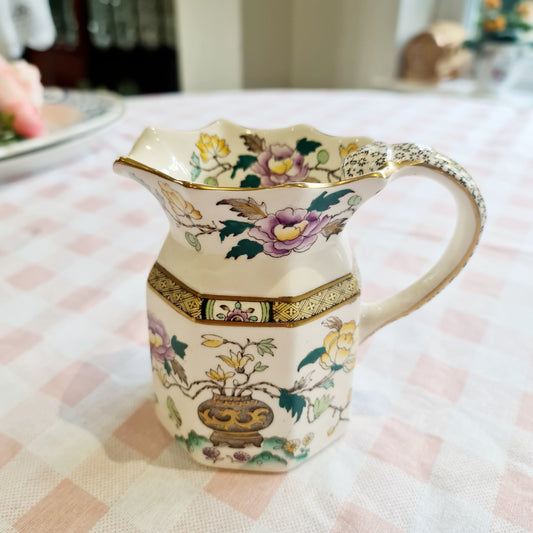 BEAUTIFUL MASONS IRONSTONE JUG IN CHINESE PEONY PATTERN.