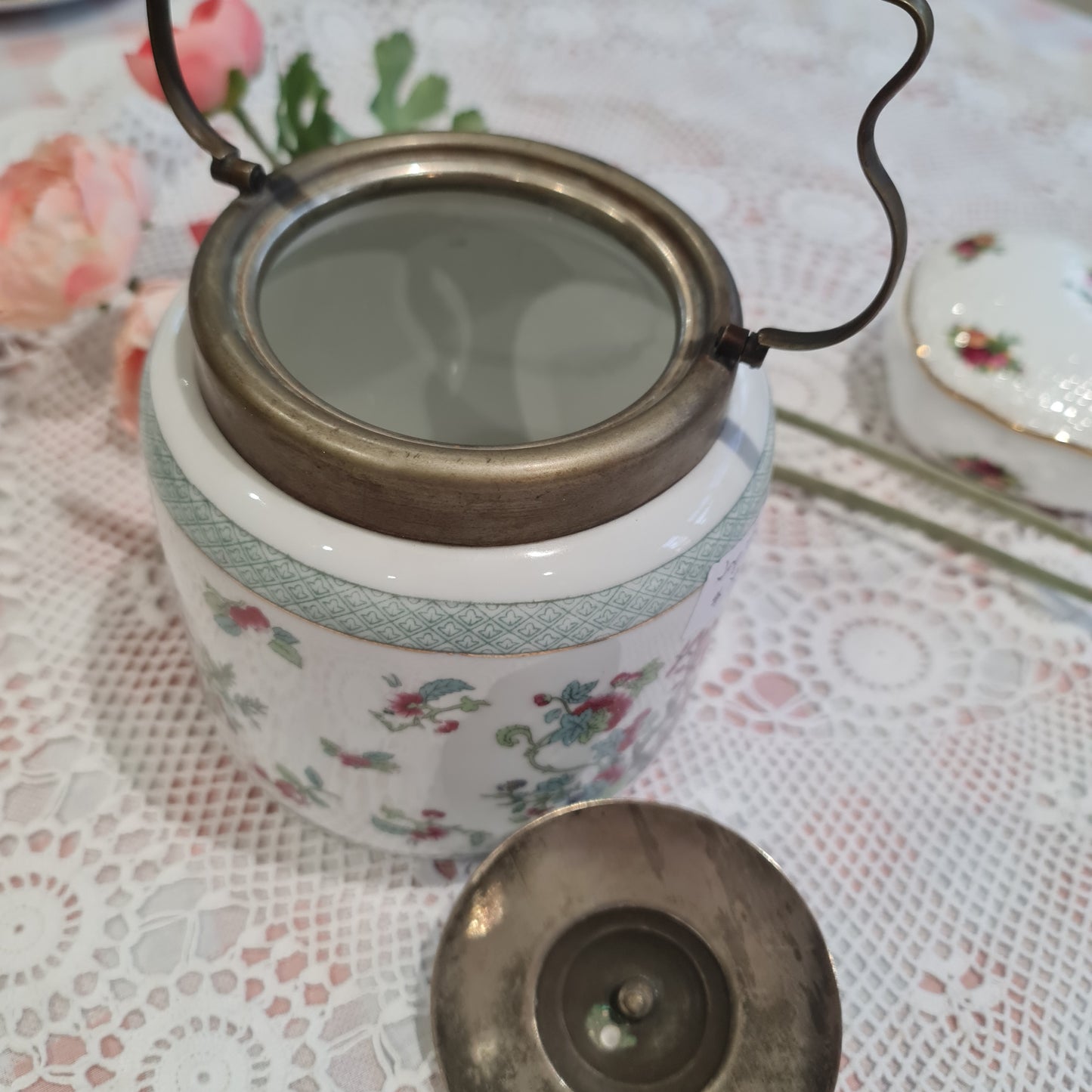 Rare 19th century biscuit barrel with Indian tree transfer print