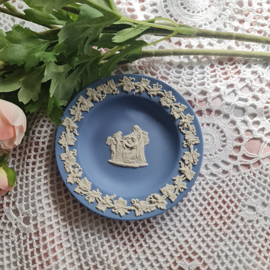 Wedgwood jasperware Round  dish - grape rim