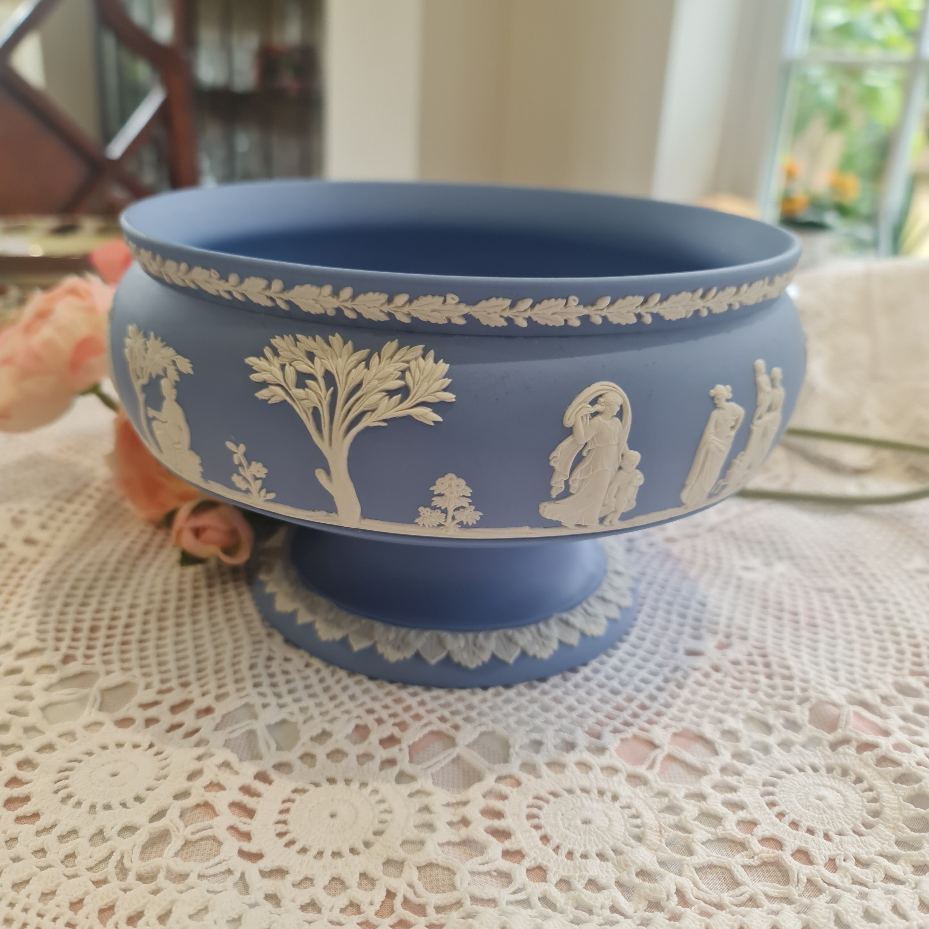 Wedgwood Jasperware big bowl with foot