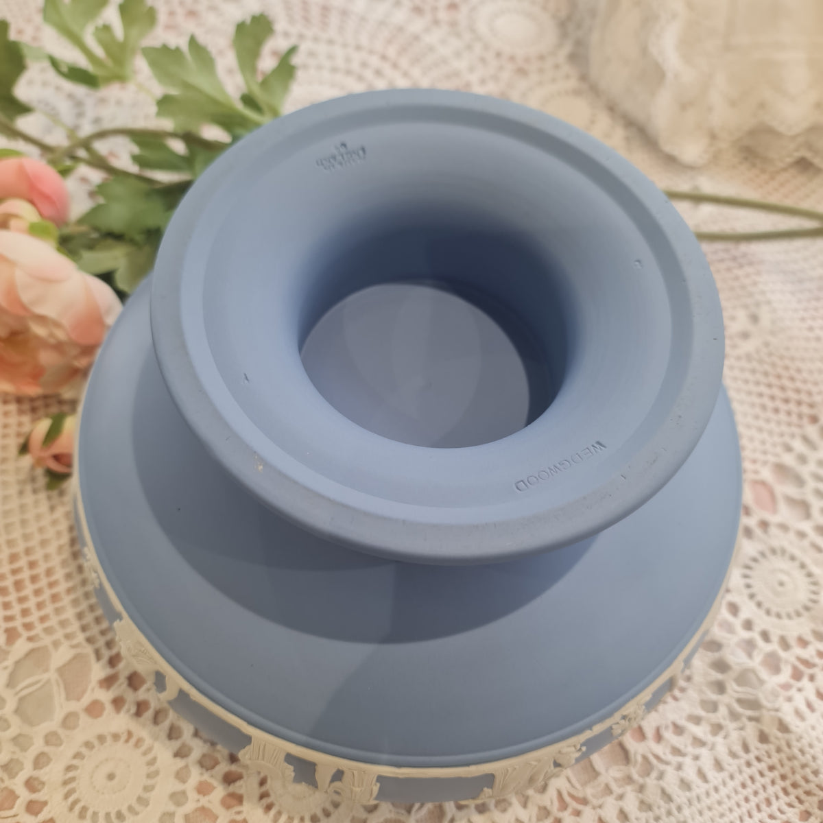 Wedgwood Jasperware big bowl with foot