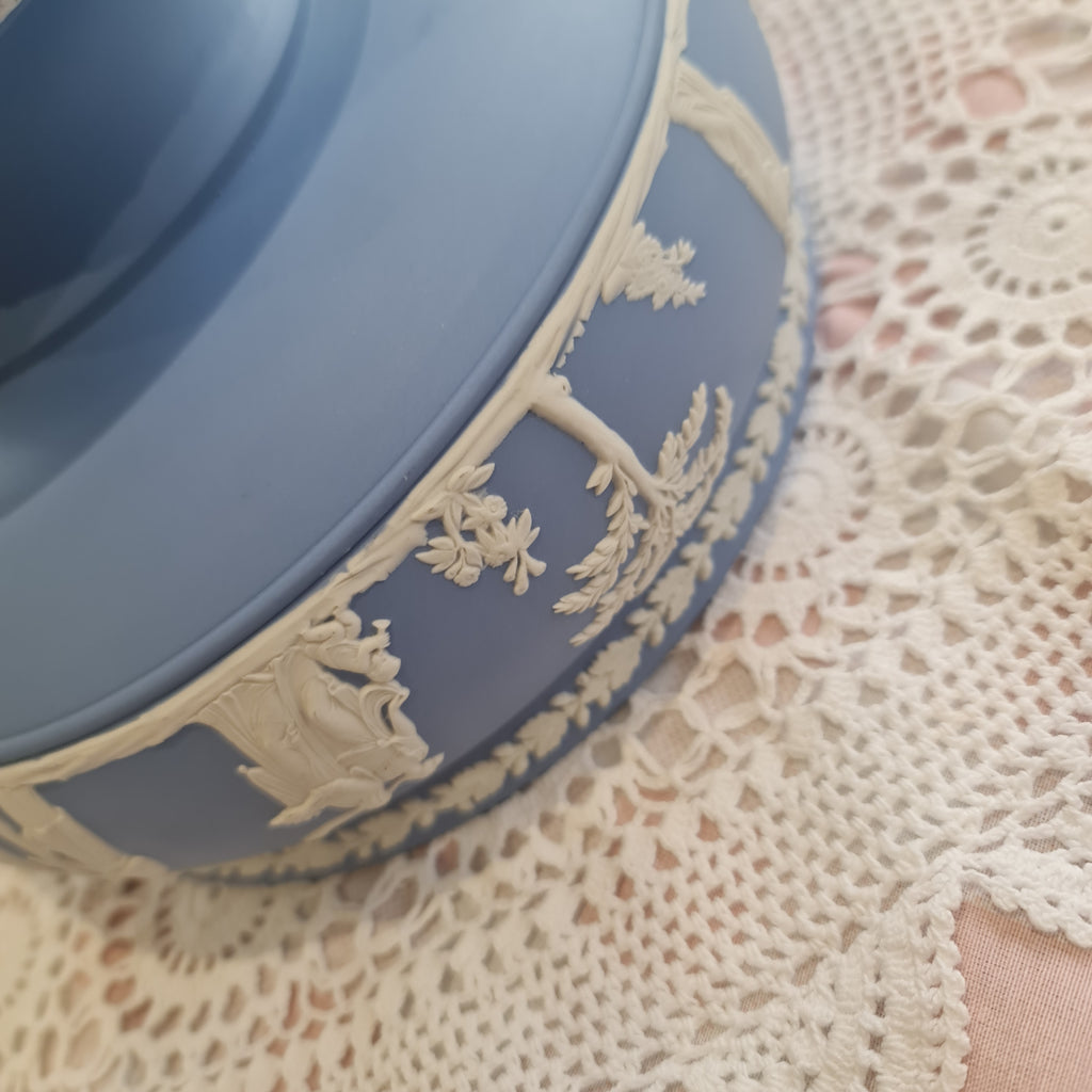 Wedgwood Jasperware big bowl with foot