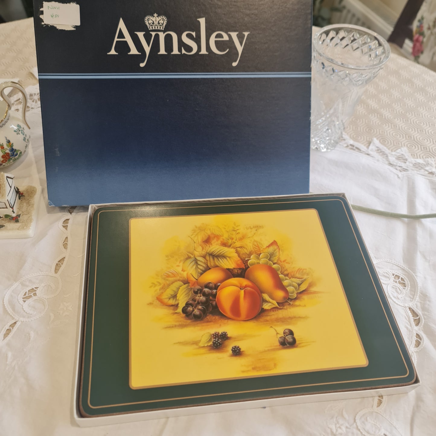 Aynsley table mat , brand new in box