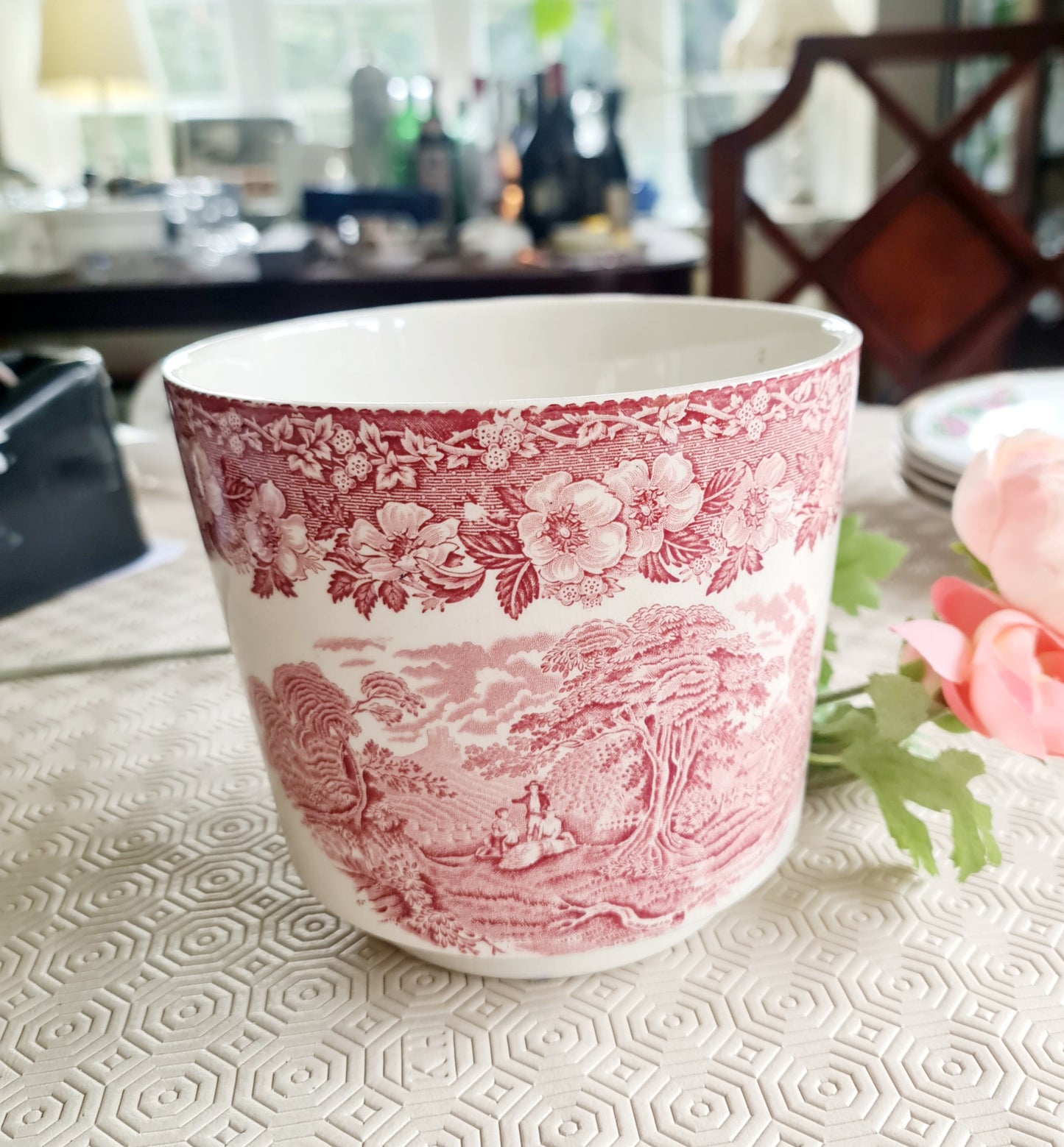 Wedgwood "Woodland Pink" pink and white plant pot
