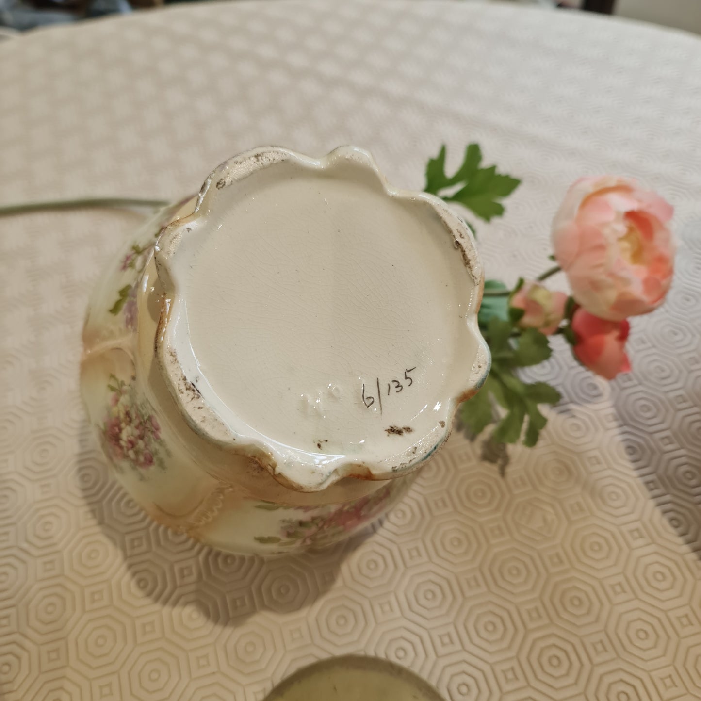 Victorian biscuit barrel / Tea canister