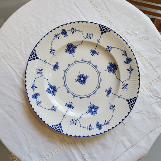 Johnson brother blue Denmark dinner plate 25cm