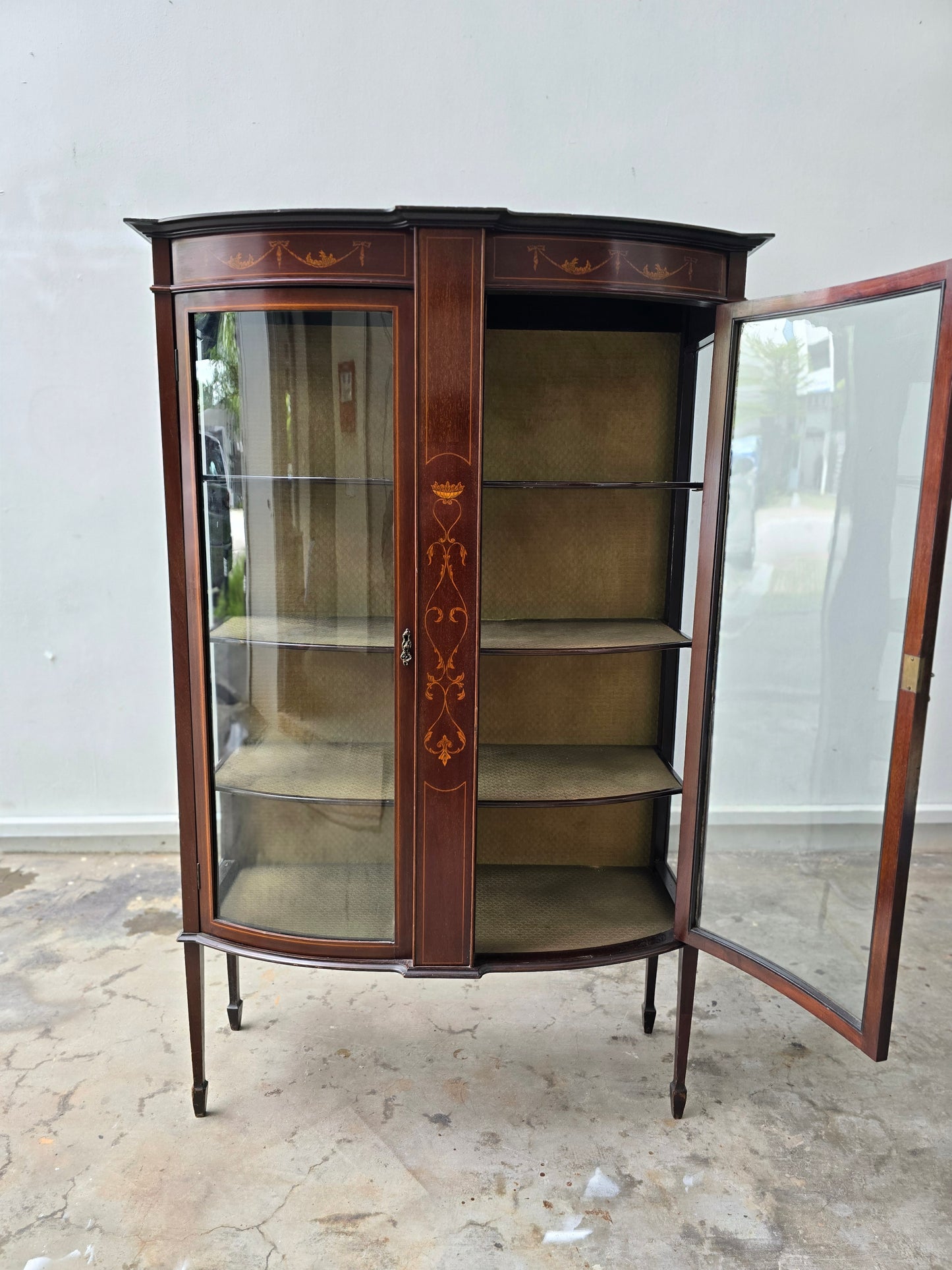 ANTIQUE INLAID MAHOGANY DISPLAY CABINET IN CLEAN AND SOLID CONDITION