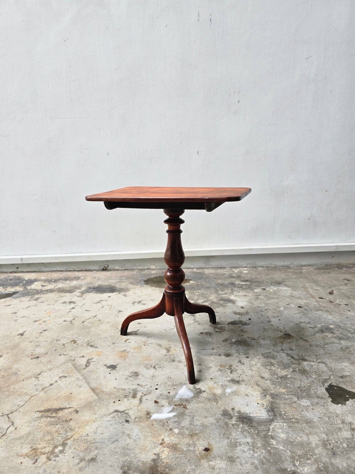 Georgian Tilt Top Occasional Table, 1800s