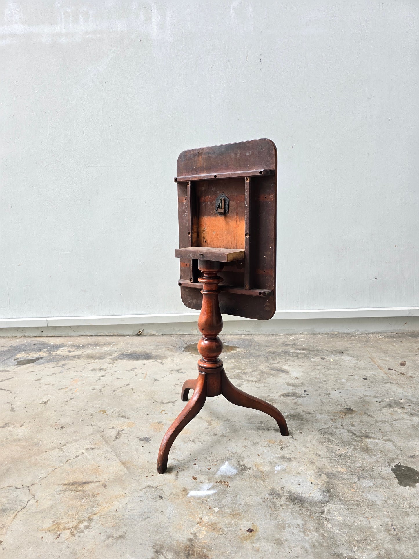 Georgian Tilt Top Occasional Table, 1800s