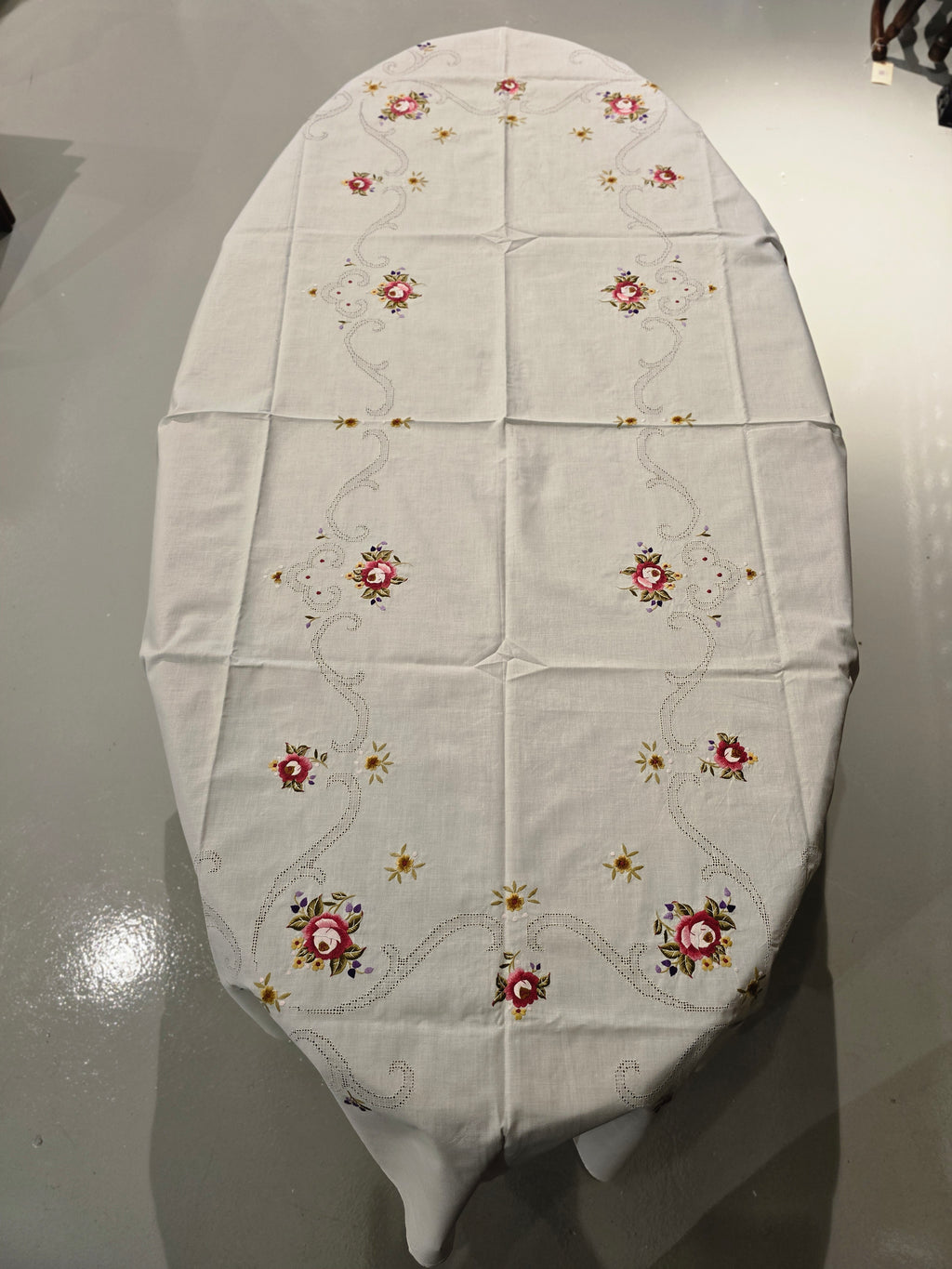 Rose table map 110cm X 190cm