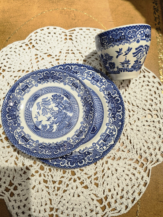 Old Willow English Ironstone tea set