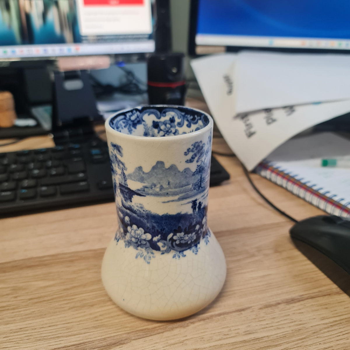 Museum Quality 1910 Minton blue and white vase