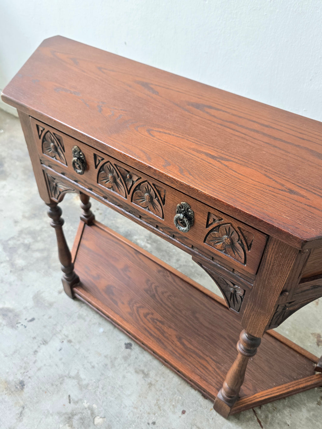Fantastic Quality Carved Oak Old Charm Console/hall Table