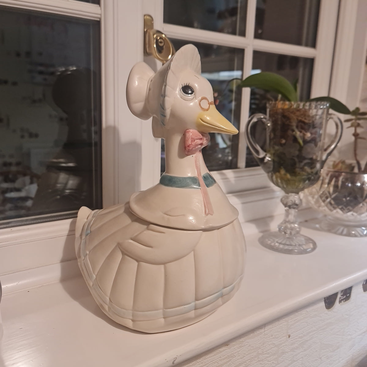 Vintage Mother Goose Cookie Jar Biscuit Barrel Ceramic Novelty Storage Container