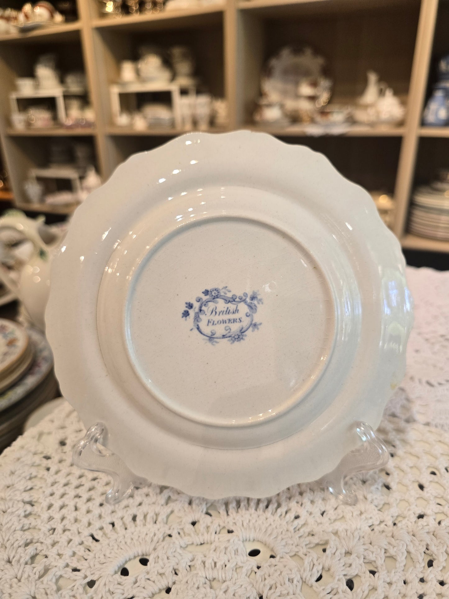 1890 British Flower Cake Plate 17cm