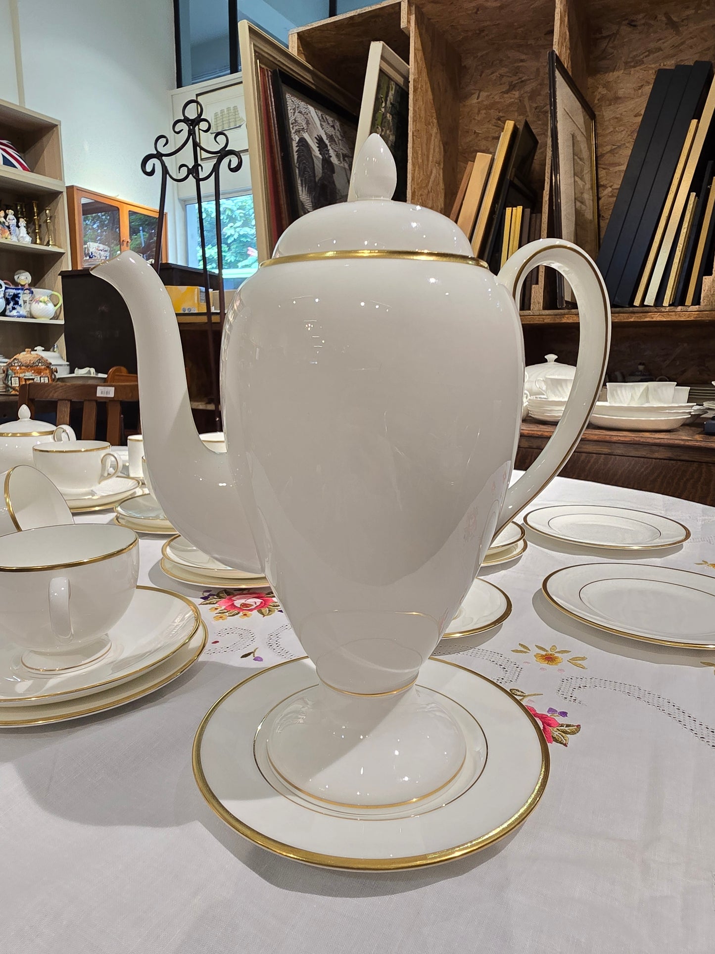 Wedgwood Fine Bone China Ivory Gold Tableware- California