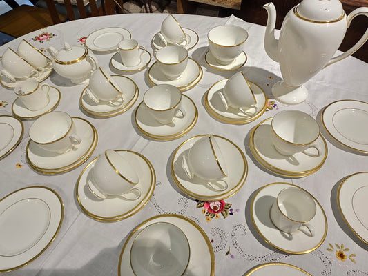 Wedgwood Fine Bone China Ivory Gold Tableware- California