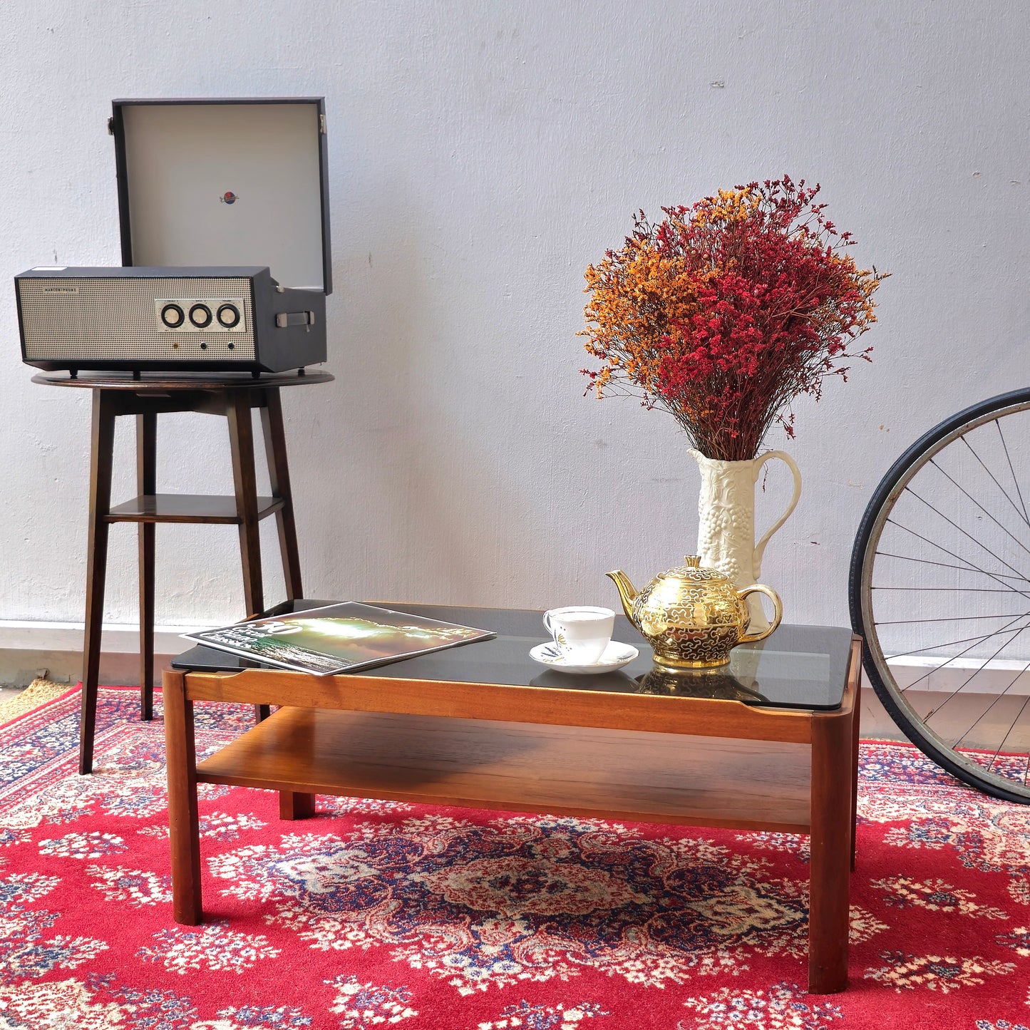 Vintage British G-Plan Teak & Glass Side Table – Mid-Century Modern