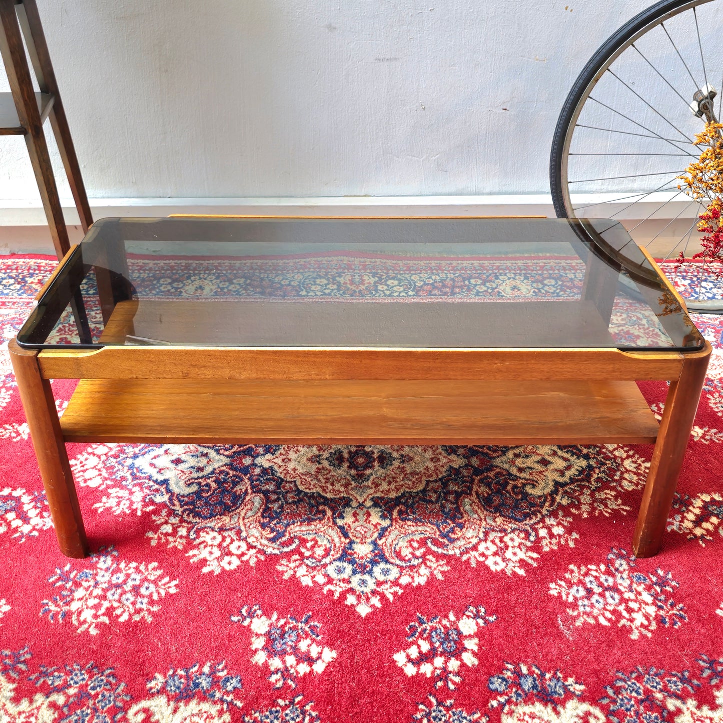 Vintage British G-Plan Teak & Glass Side Table – Mid-Century Modern