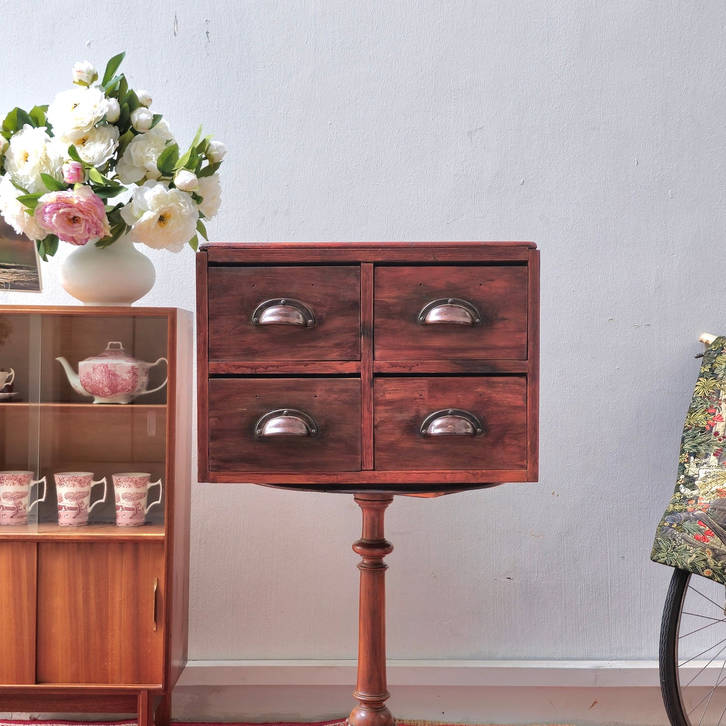 Vintage Solid Wood Apothecary-Style Chest with 4 Drawers