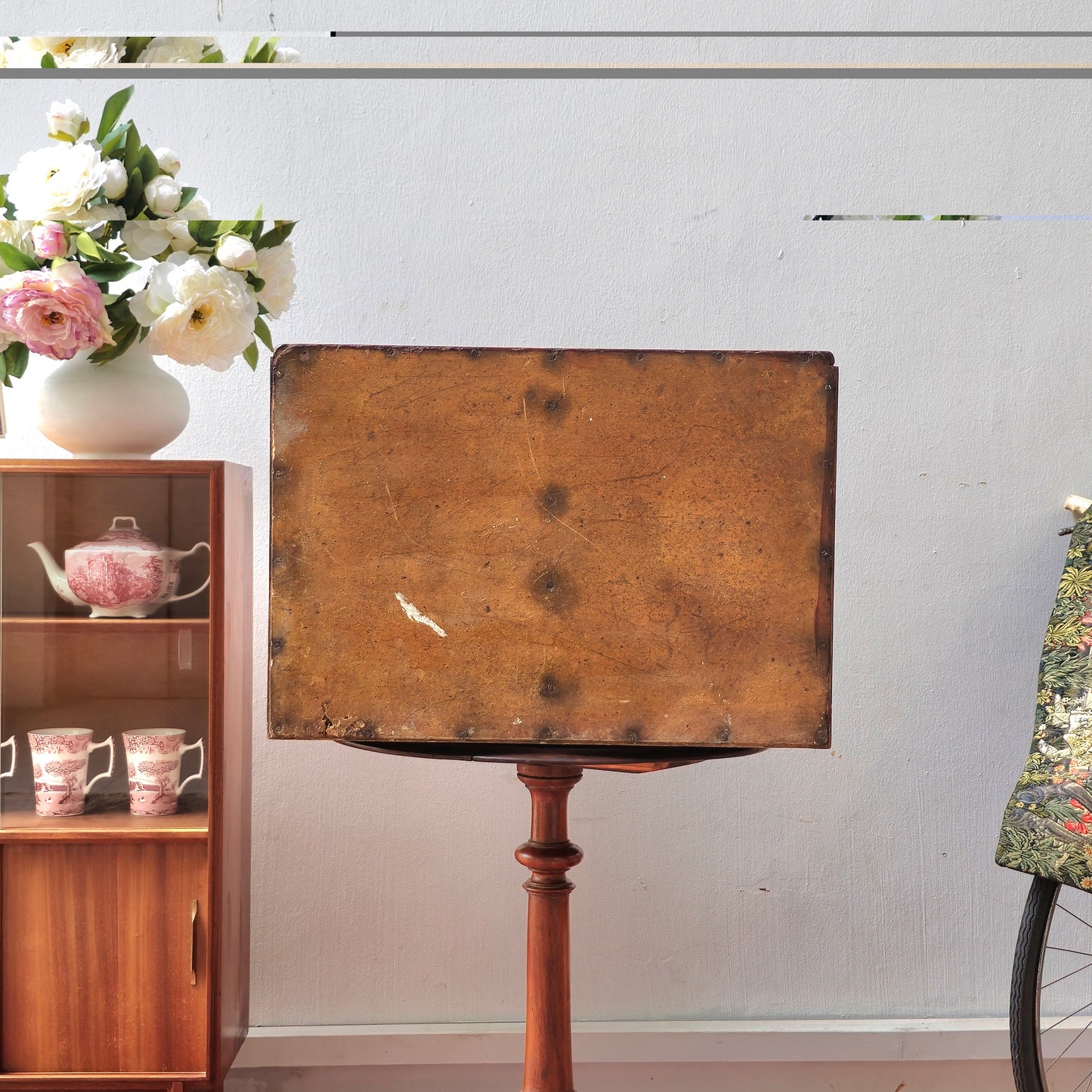 Vintage Solid Wood Apothecary-Style Chest with 4 Drawers