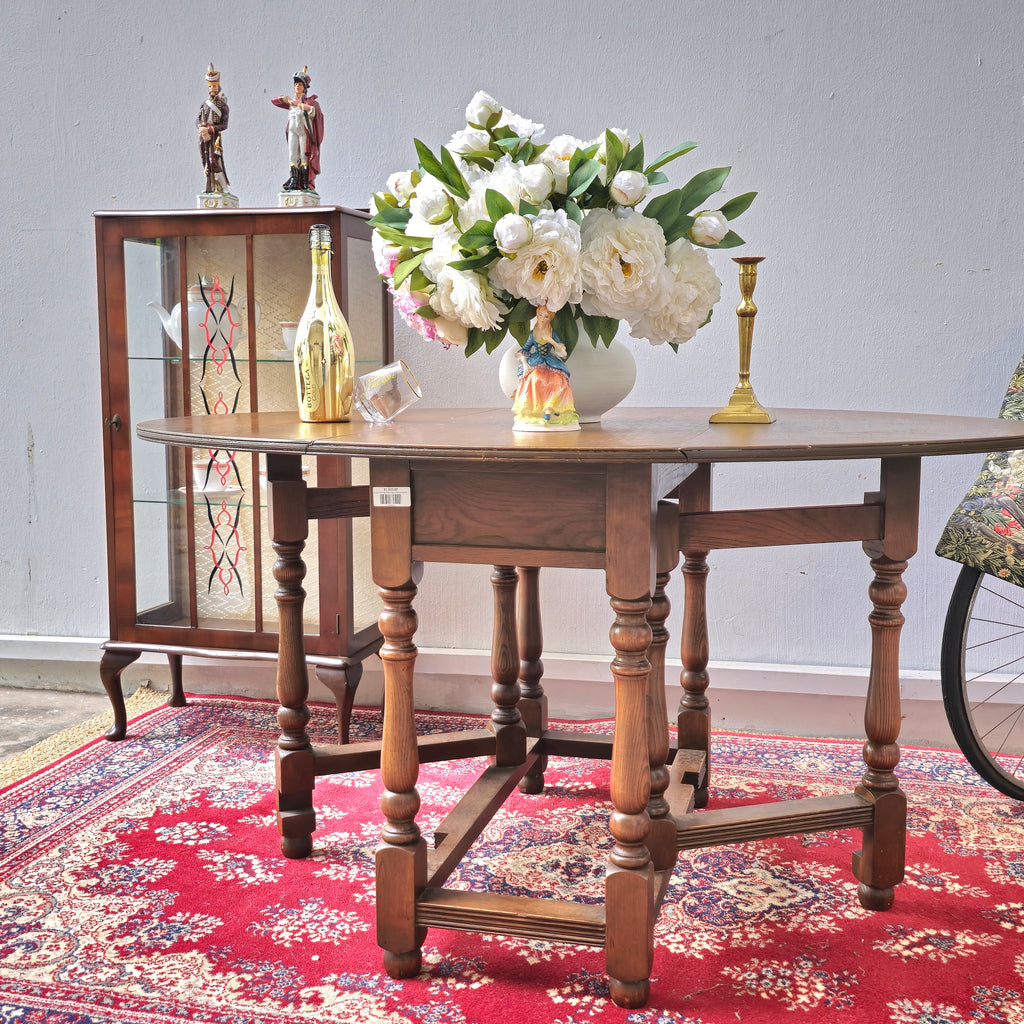 Antique English Gateleg "Drop-Leaf" Table
