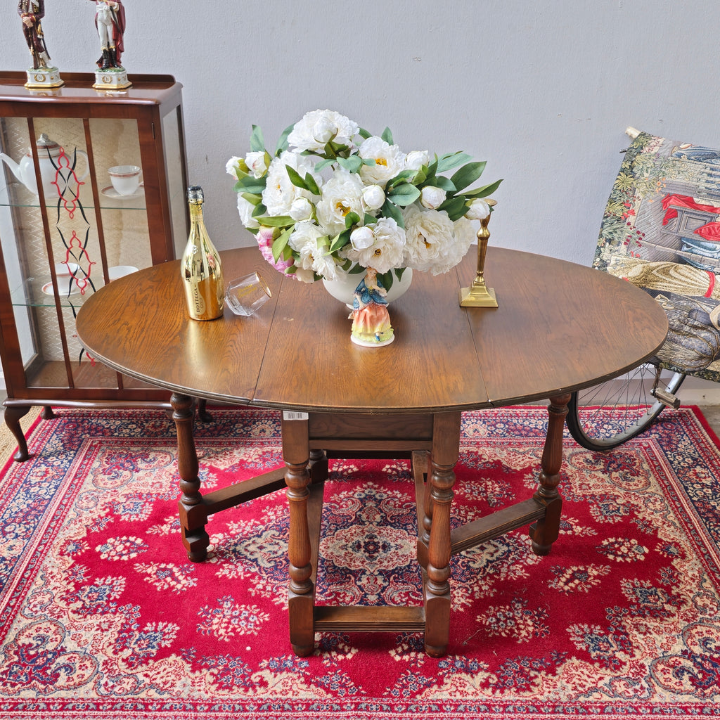 Antique English Gateleg "Drop-Leaf" Table
