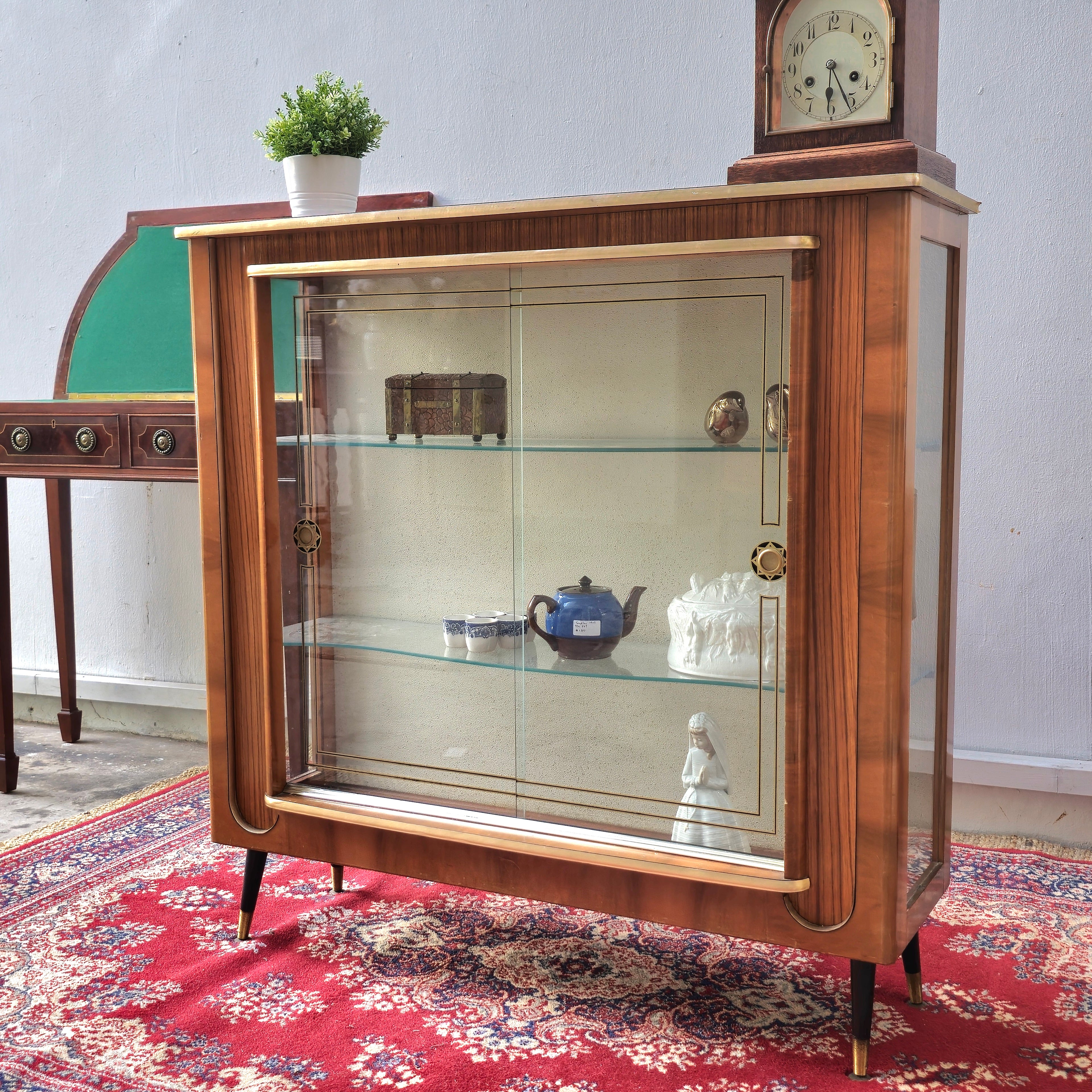 Vintage English display cabinet with teak compass legs, 1970