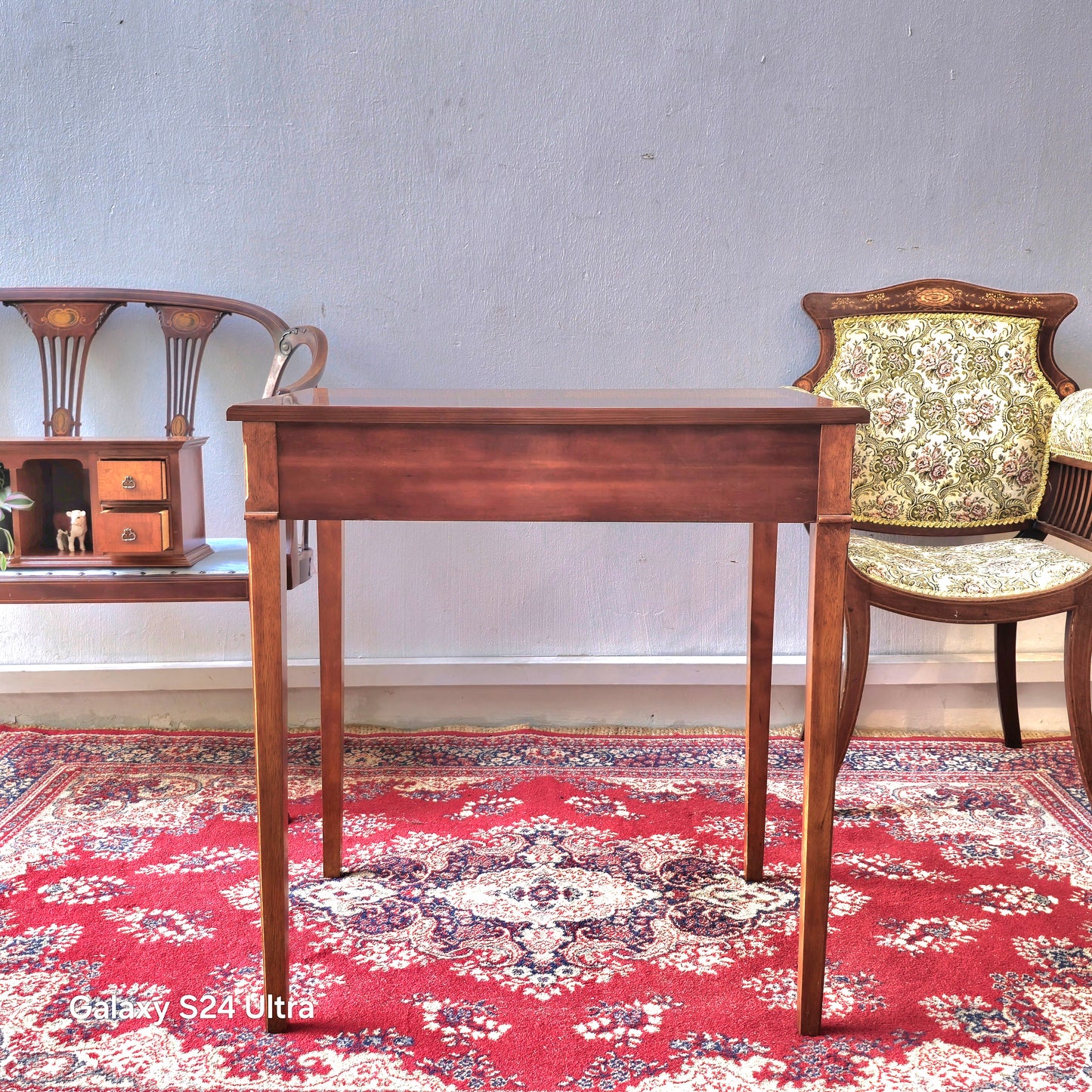 Edwardian Mahogany Inlaid Writing Table with Brass Handle (c. 1900–1910)